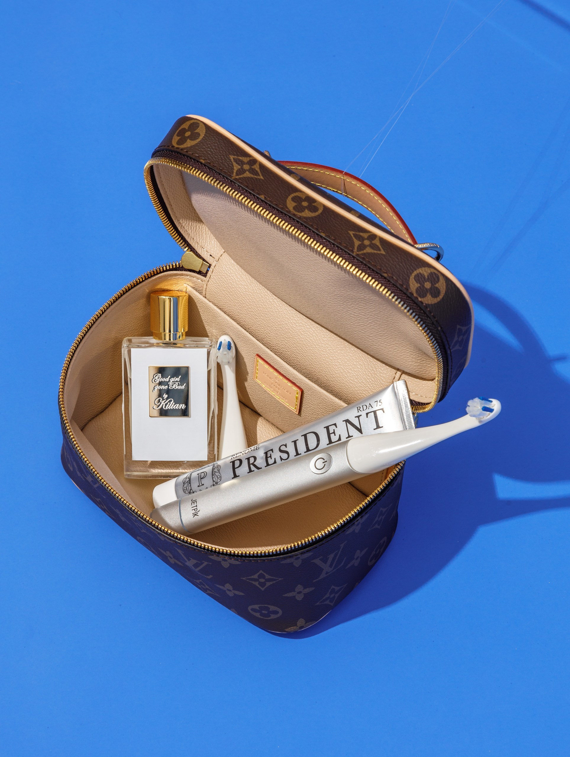 Предметная композиционная съемка фото для сайтов, маркетплейсов, WB, Ozon, Яндекс Маркет и др. Студия коммерческой съемки ХВОЯ