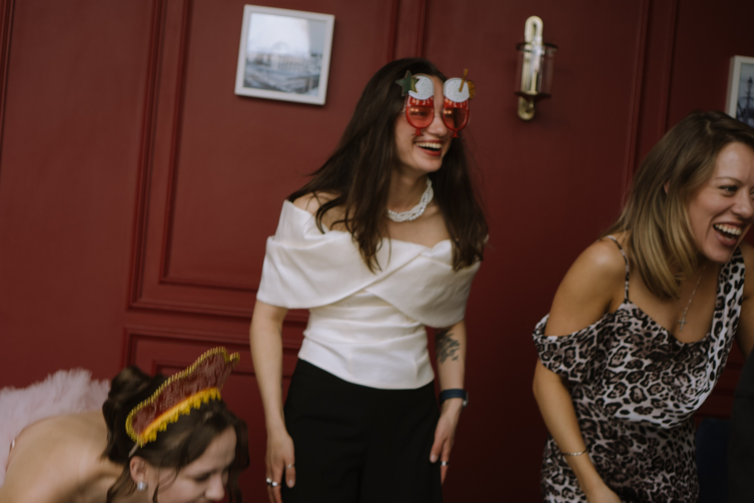 СВАДЕБНЫЙ БАНКЕТ НА ВЛАДИМИРСКОЙ В САНКТ-ПЕТЕРБУРГЕ (КАМЕРНАЯ СВАДЬБА). Профессиональный фотограф, Санкт-Петербург — Виктория Богомолова