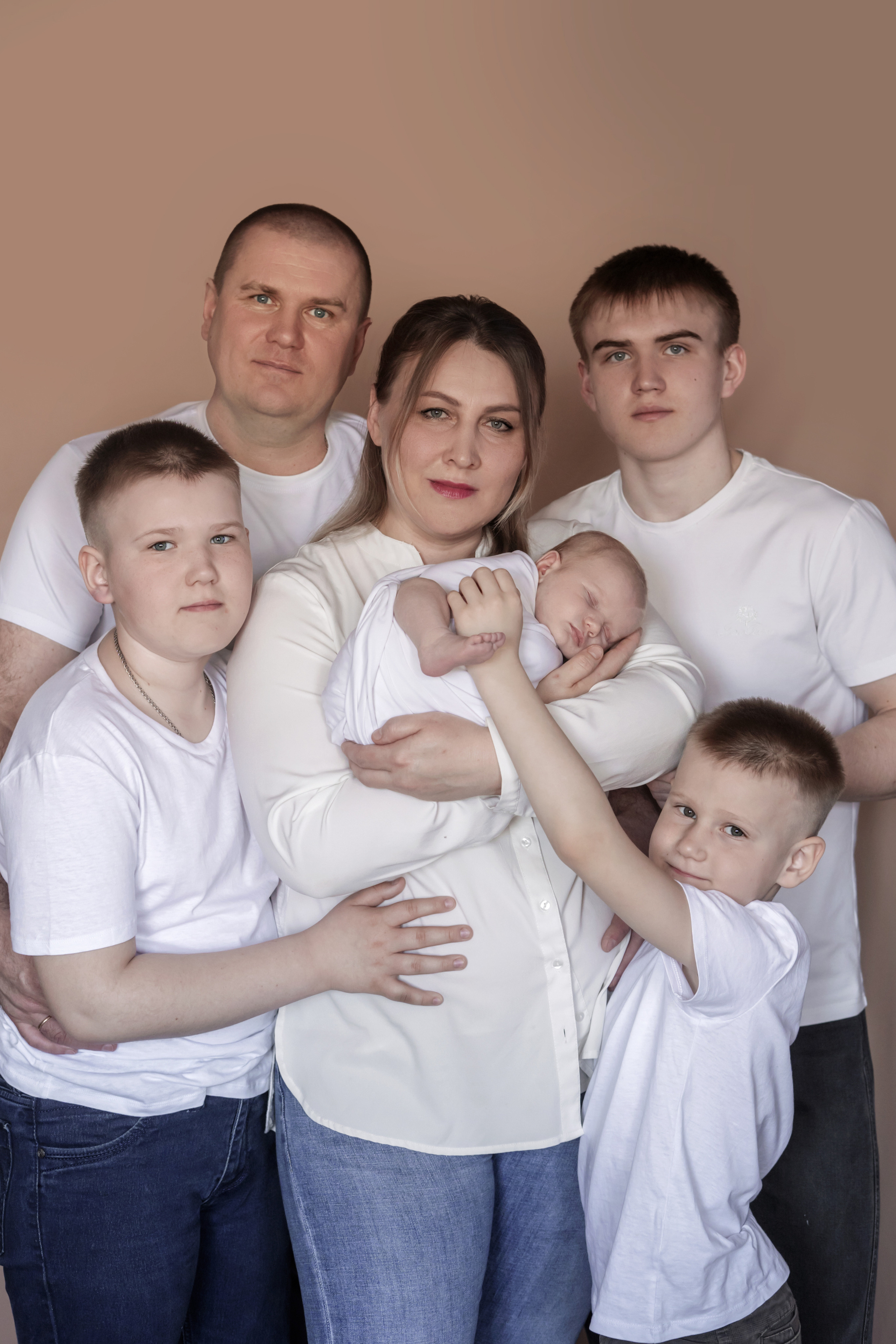 Фото с родителями. Мила Посвит Фотограф новорожденных в Тобольске