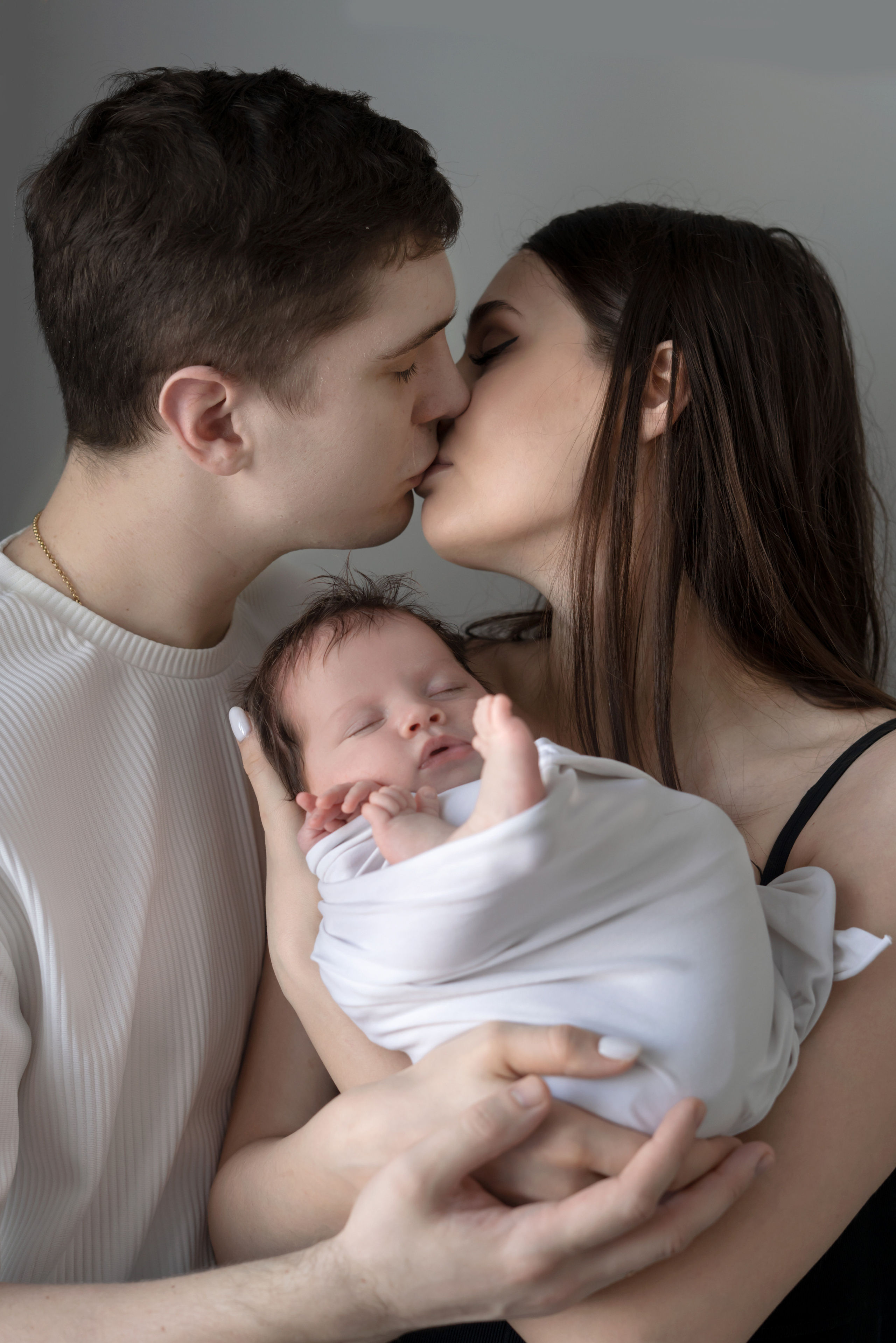 Фото с родителями. Мила Посвит Фотограф новорожденных в Тобольске