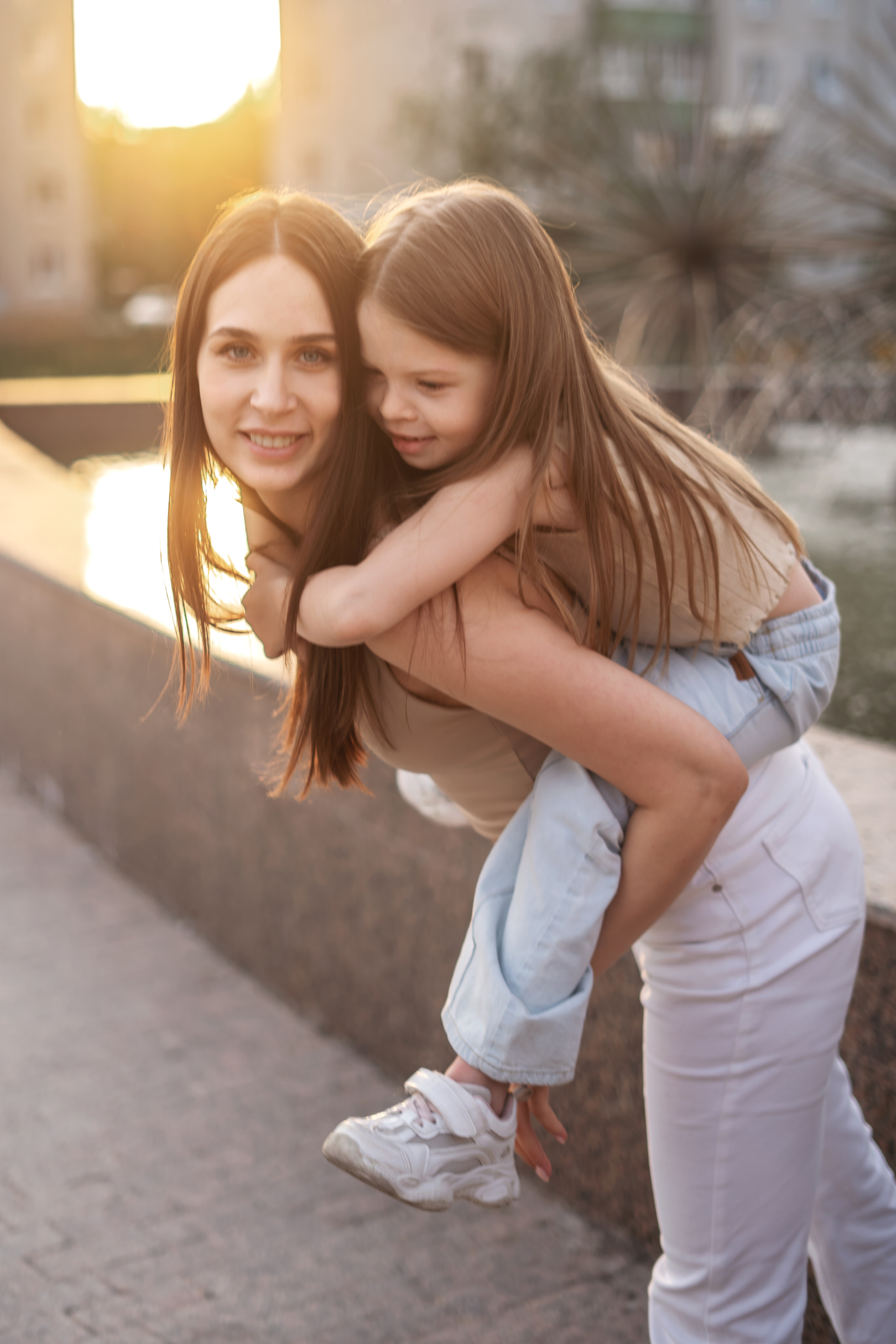 Семейная прогулочная фотосъемка Тобольск. Мила Посвит Фотограф новорожденных в Тобольске