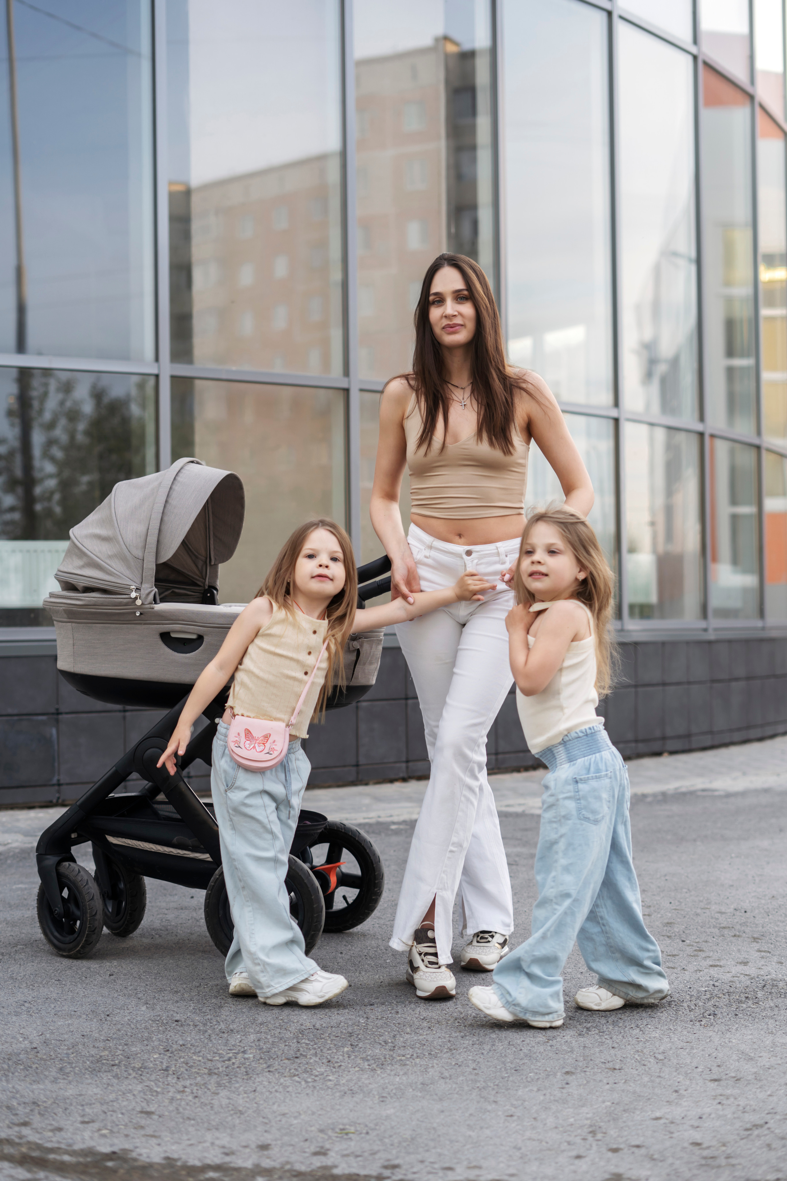 Семейная прогулочная фотосъемка Тобольск. Мила Посвит Фотограф новорожденных в Тобольске