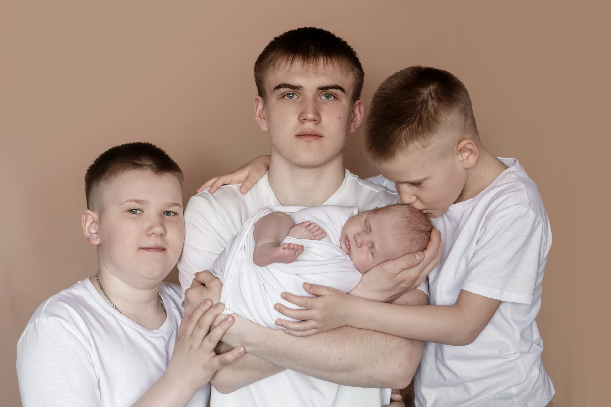 Фото с родителями. Мила Посвит Фотограф новорожденных в Тобольске