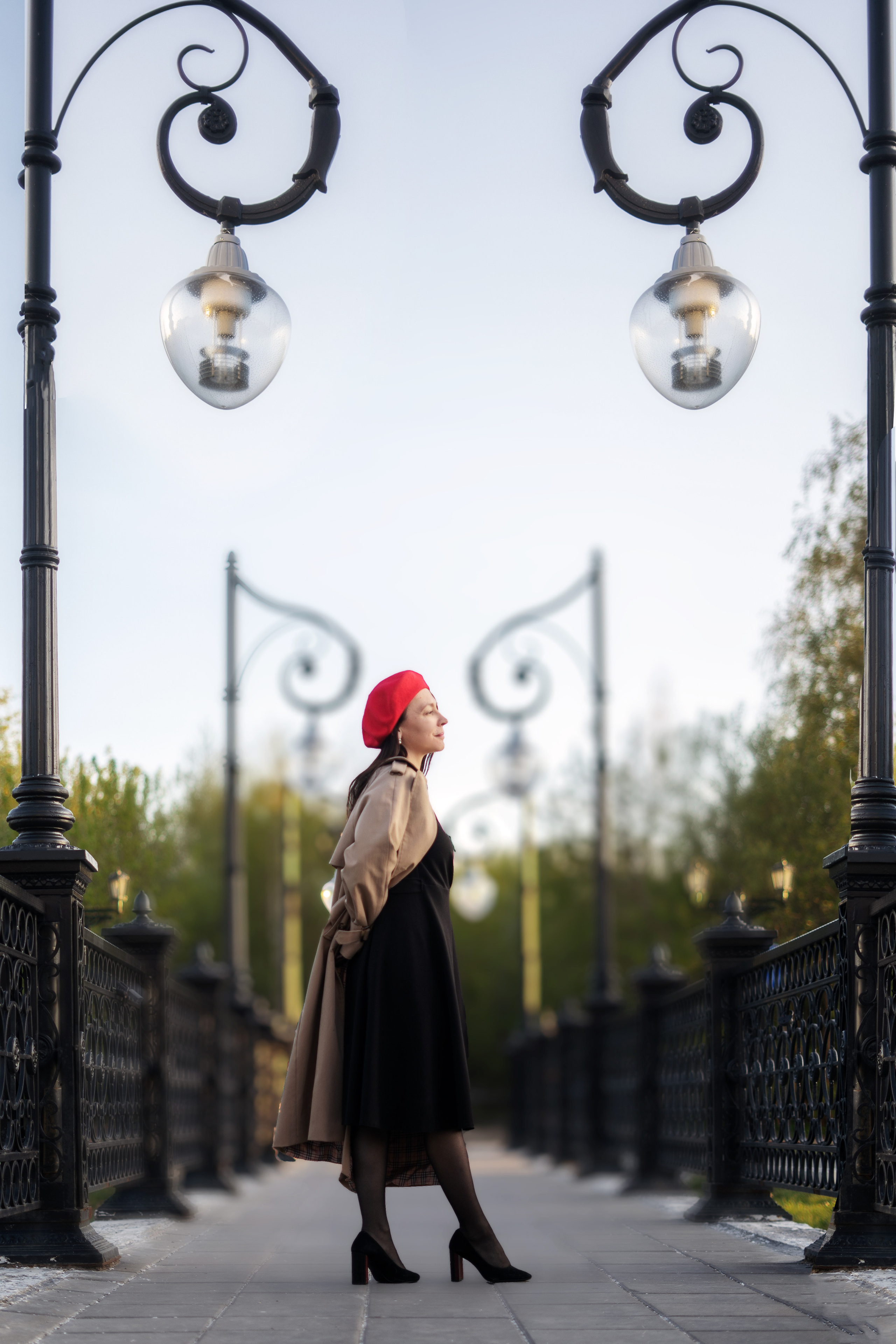 Надежда. Городская съемка во французком стиле. Мила Посвит Фотограф новорожденных в Тобольске