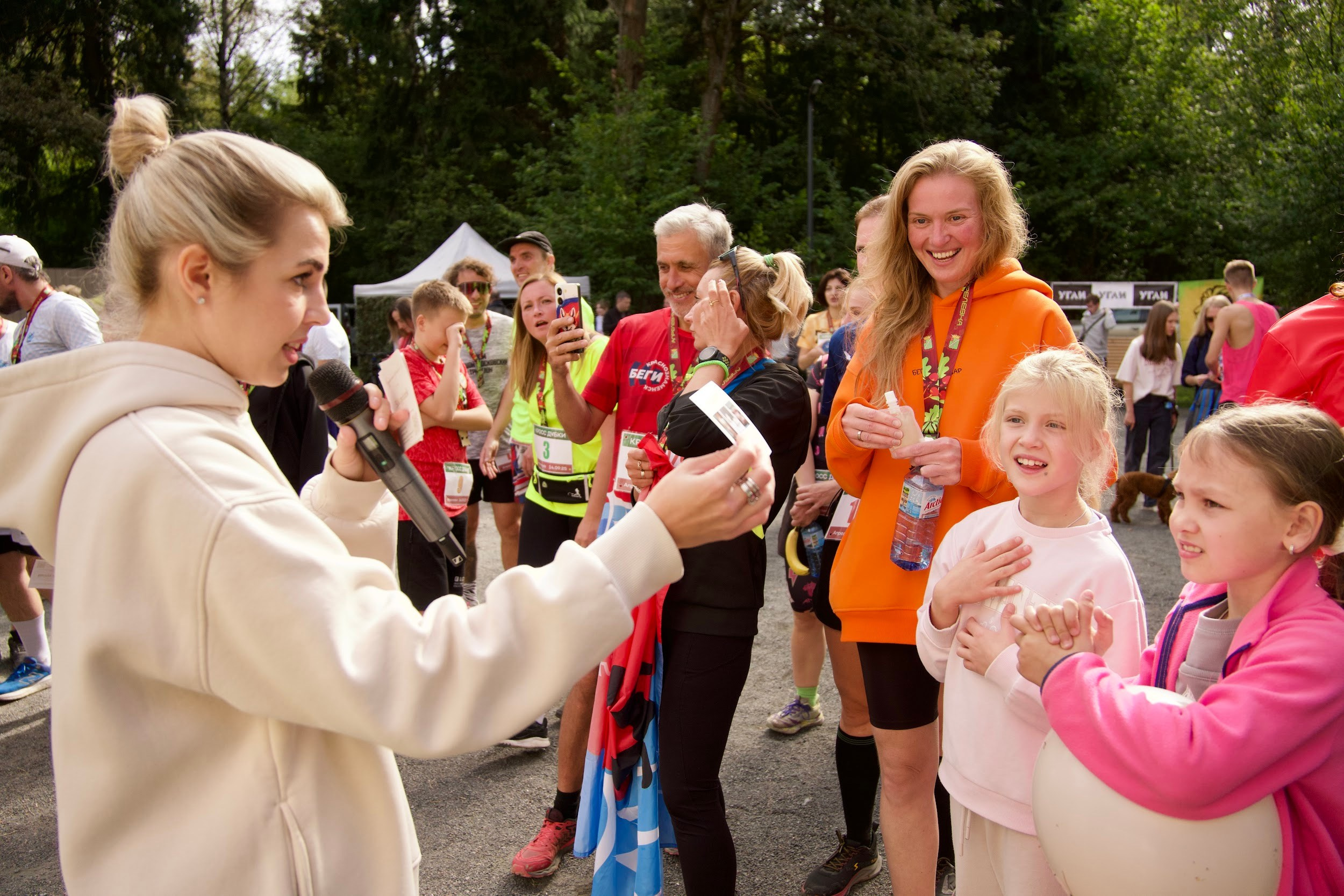 Забег в парке «Дубки». Кафе «БЕЛКА НАШЕПТАЛА». Ну оооочень концептуальное кафе