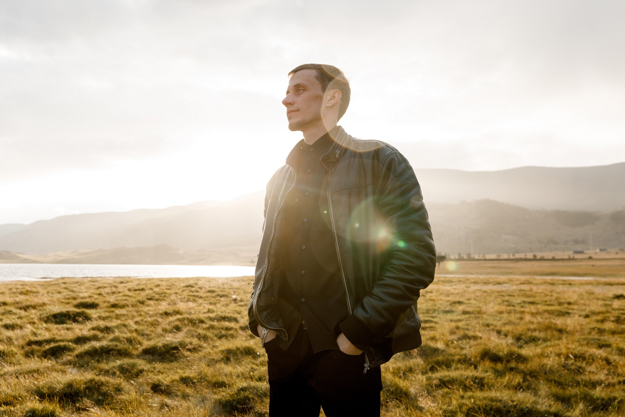 Полина и Женя. Лес, кожанки и 2 дня кайфа. Свадебный фотограф в Иркутске Сапаров Александр