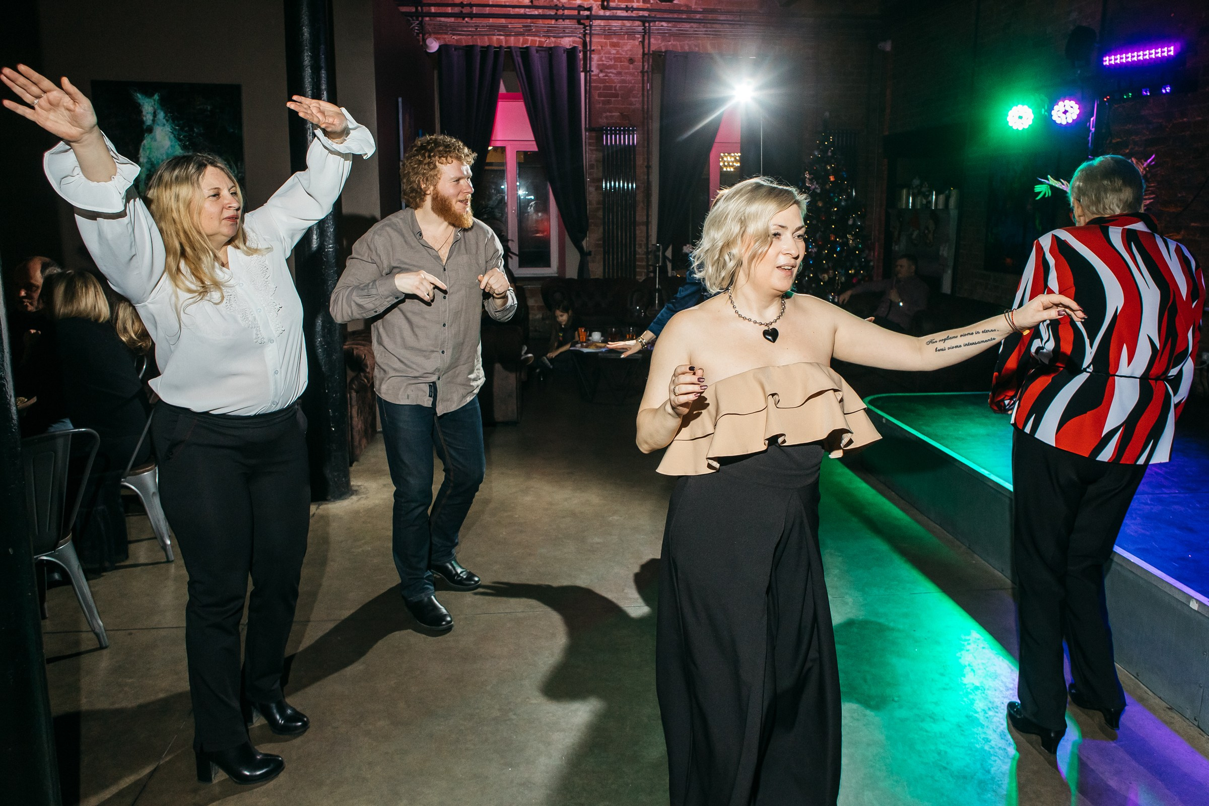 Позитивный репортажный фотограф на День Рождение, юбилей Питер