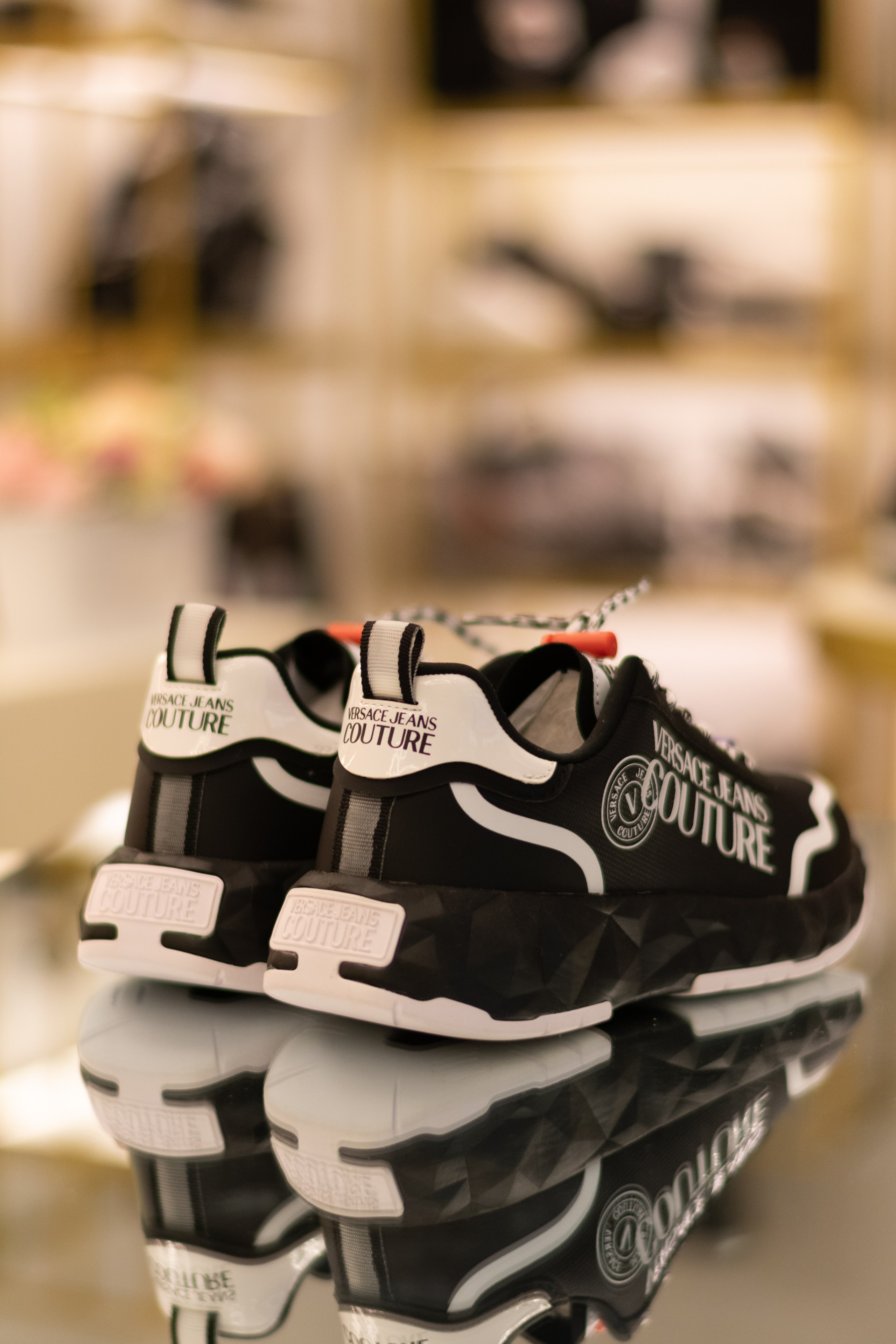 Для организаций. Предметная фотосессия для обувного магазина Capsula. Фотограф/видеограф Богдан Голованов