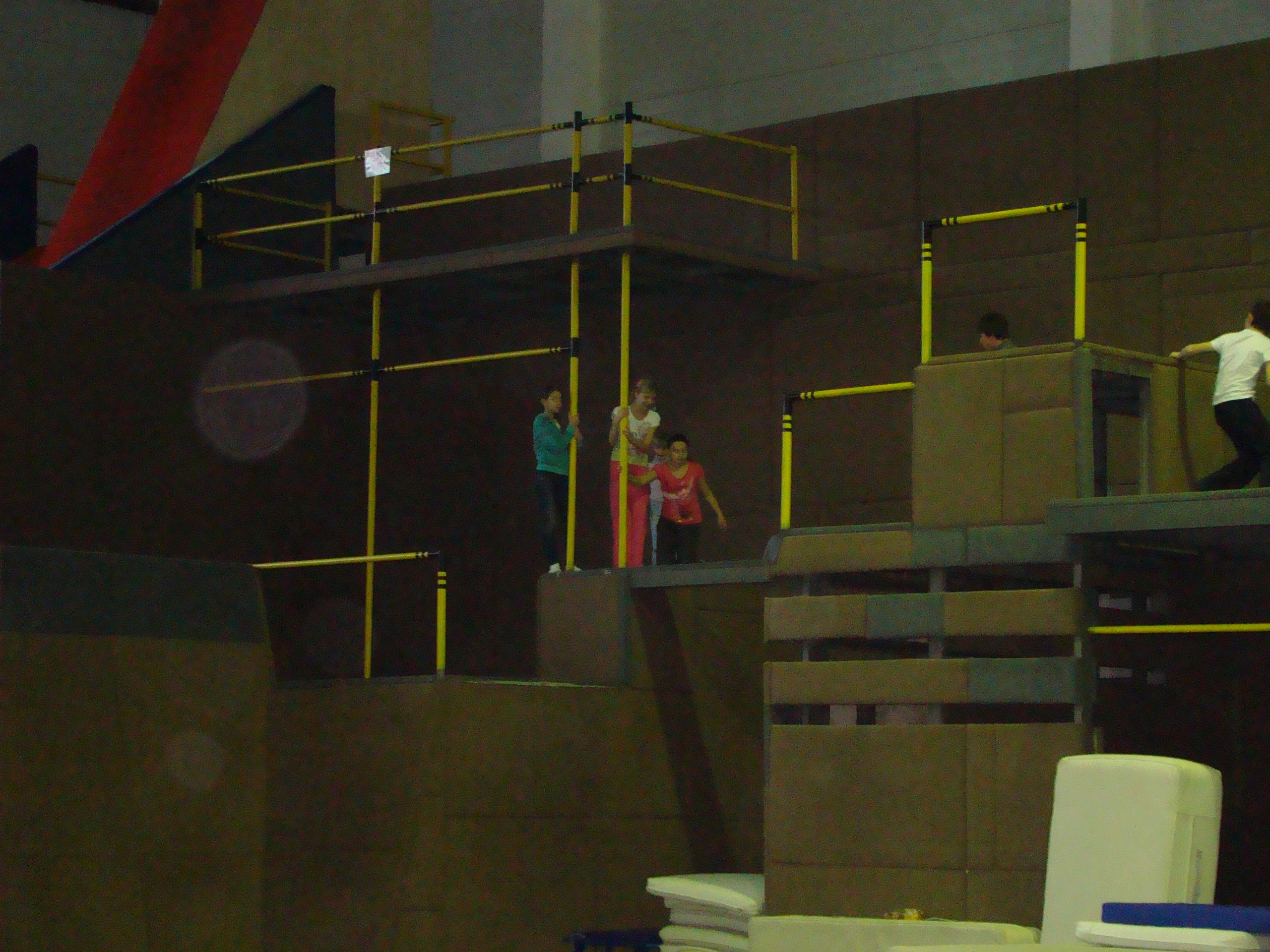 Катя ДР 12 лет Дома + Спортекс 04.12.2011. Семейный, Свадебный фотограф СПБ Питер— Романова Екатерина