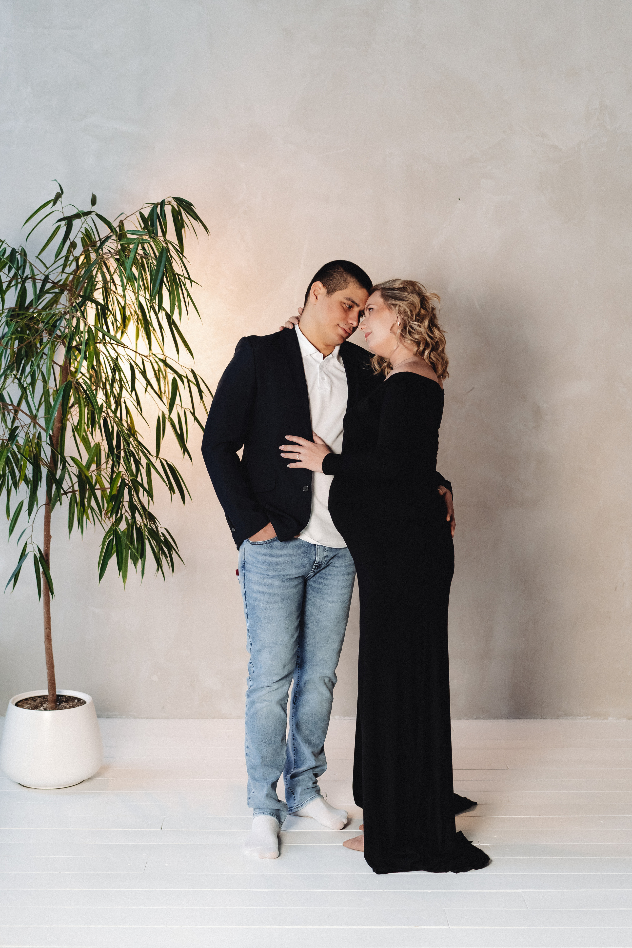 В студии. Семейный и контент фотограф в Красноярске Власова Екатерина