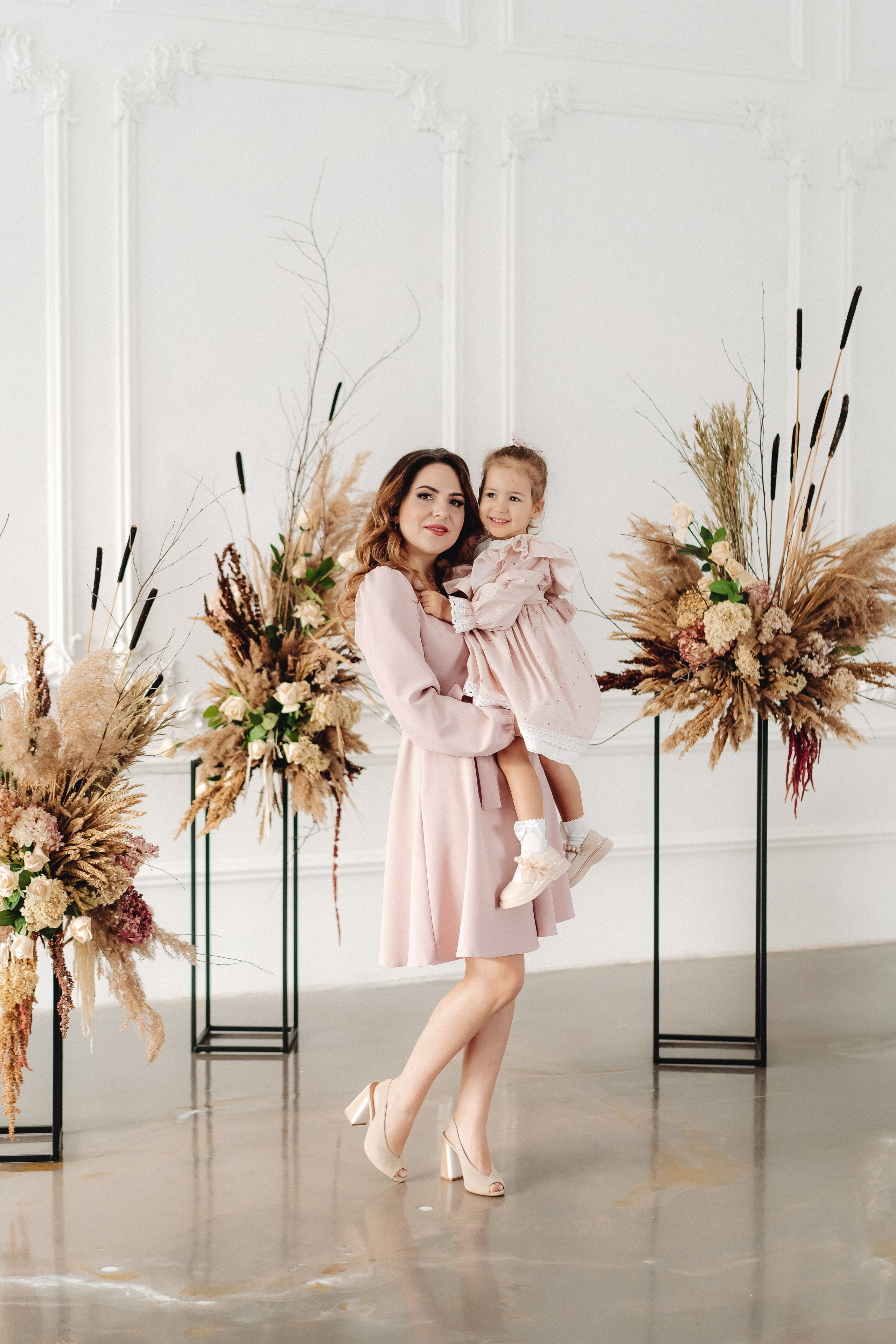 В студии и дома. Семейный и контент фотограф в Красноярске Власова Екатерина