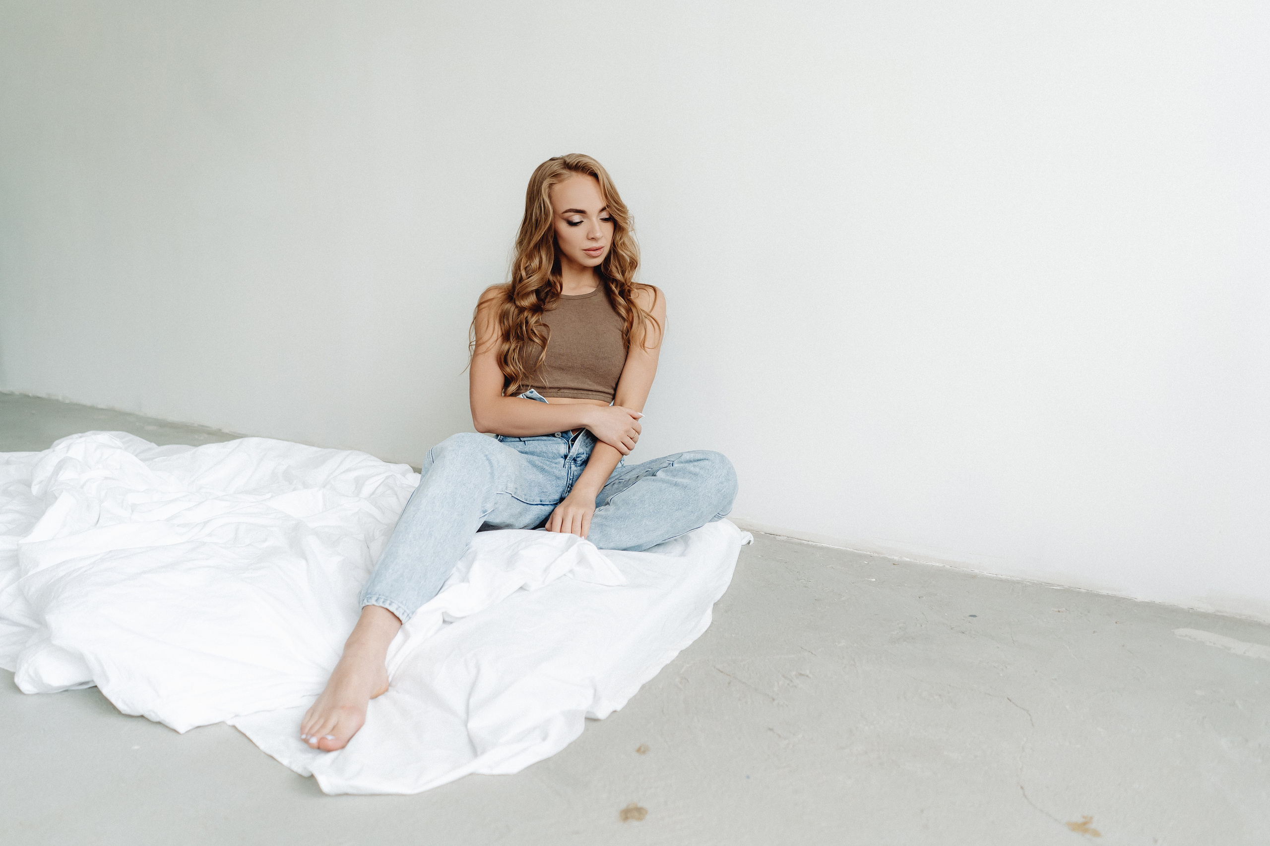 В студии. Семейный и контент фотограф в Красноярске Власова Екатерина