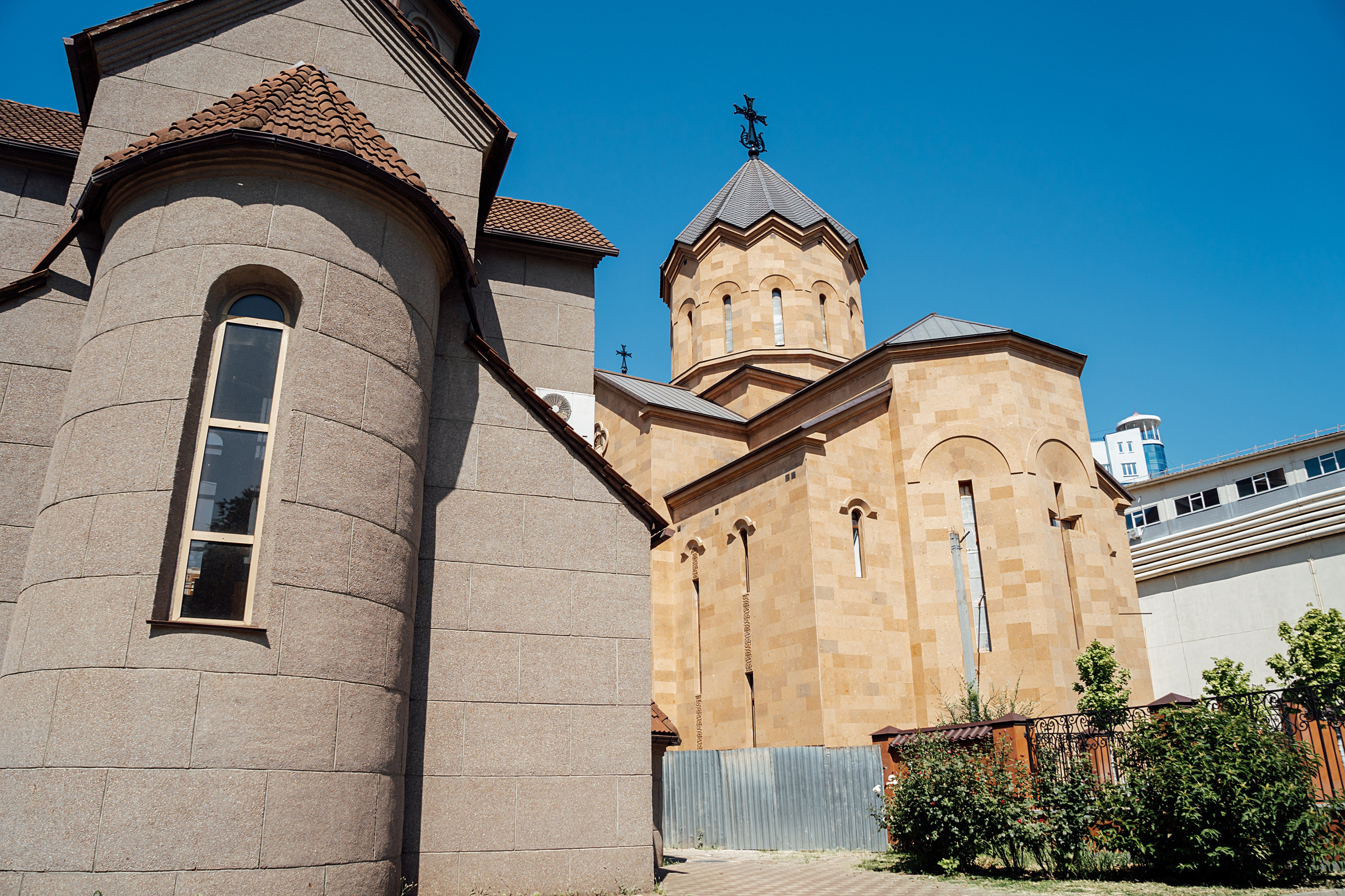 Крещение. Армянская церковь. Свадебный и семейный фотограф/видеограф в Краснодаре Наталья Осинская