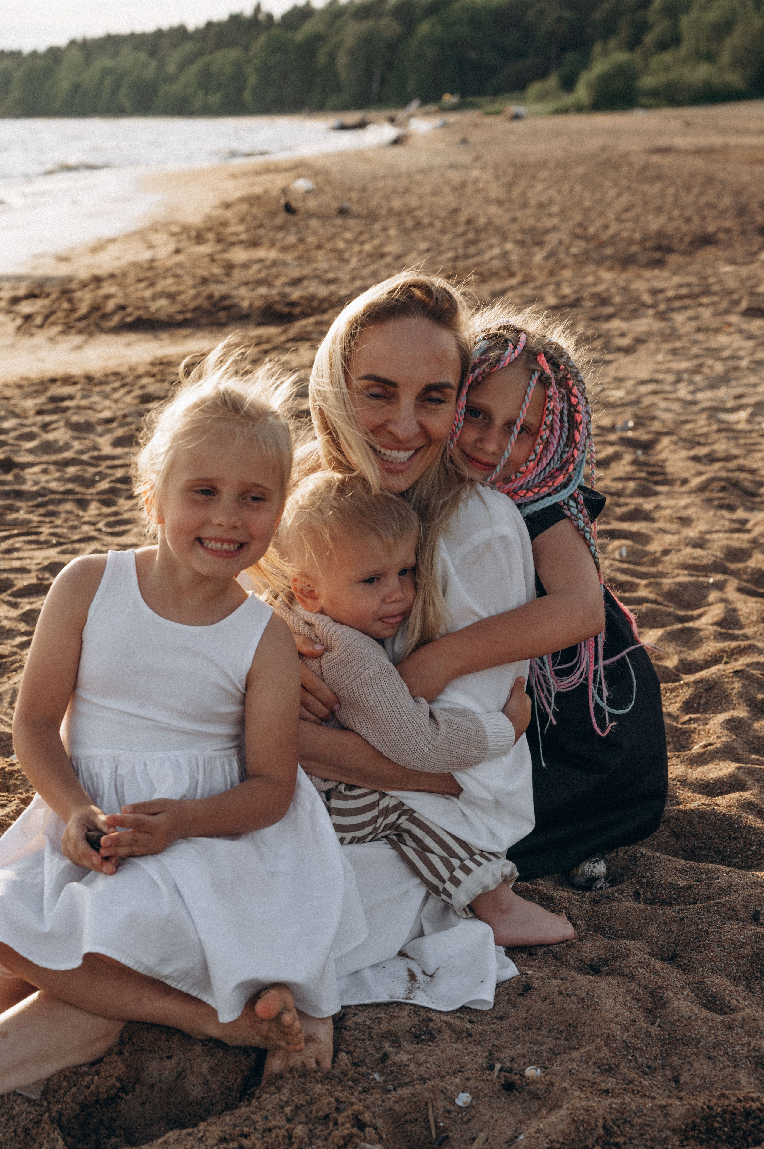 Юлия. Профессиональный фотограф беременности в СПБ. Стильные фотосессии беременности в стиле минимализм и классическая фотография