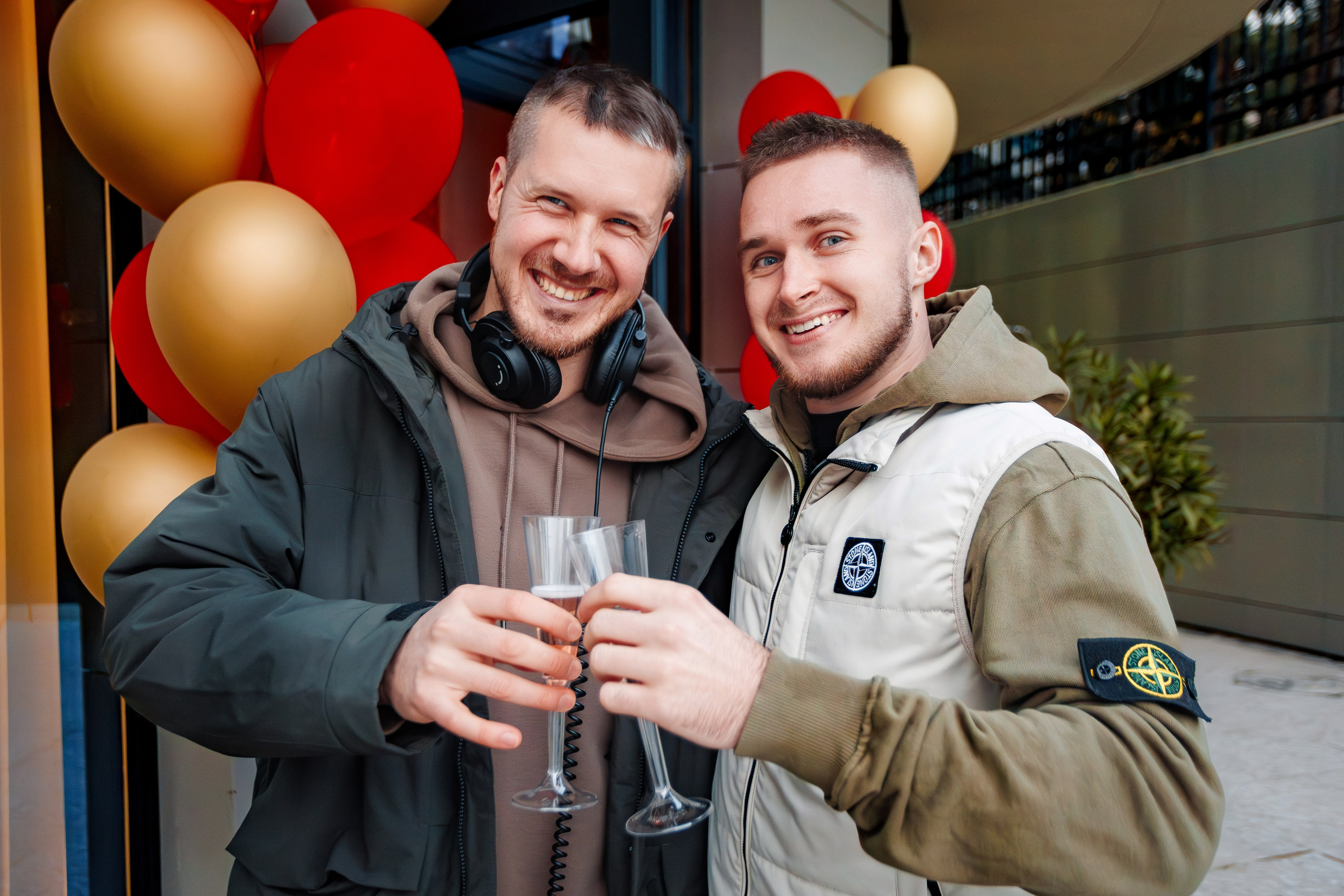 10 лет проекту «КОФЕДВИЖ» и открытие новой кофейни_Ялта_19.12.2025. Аминов Руслан | Фотограф