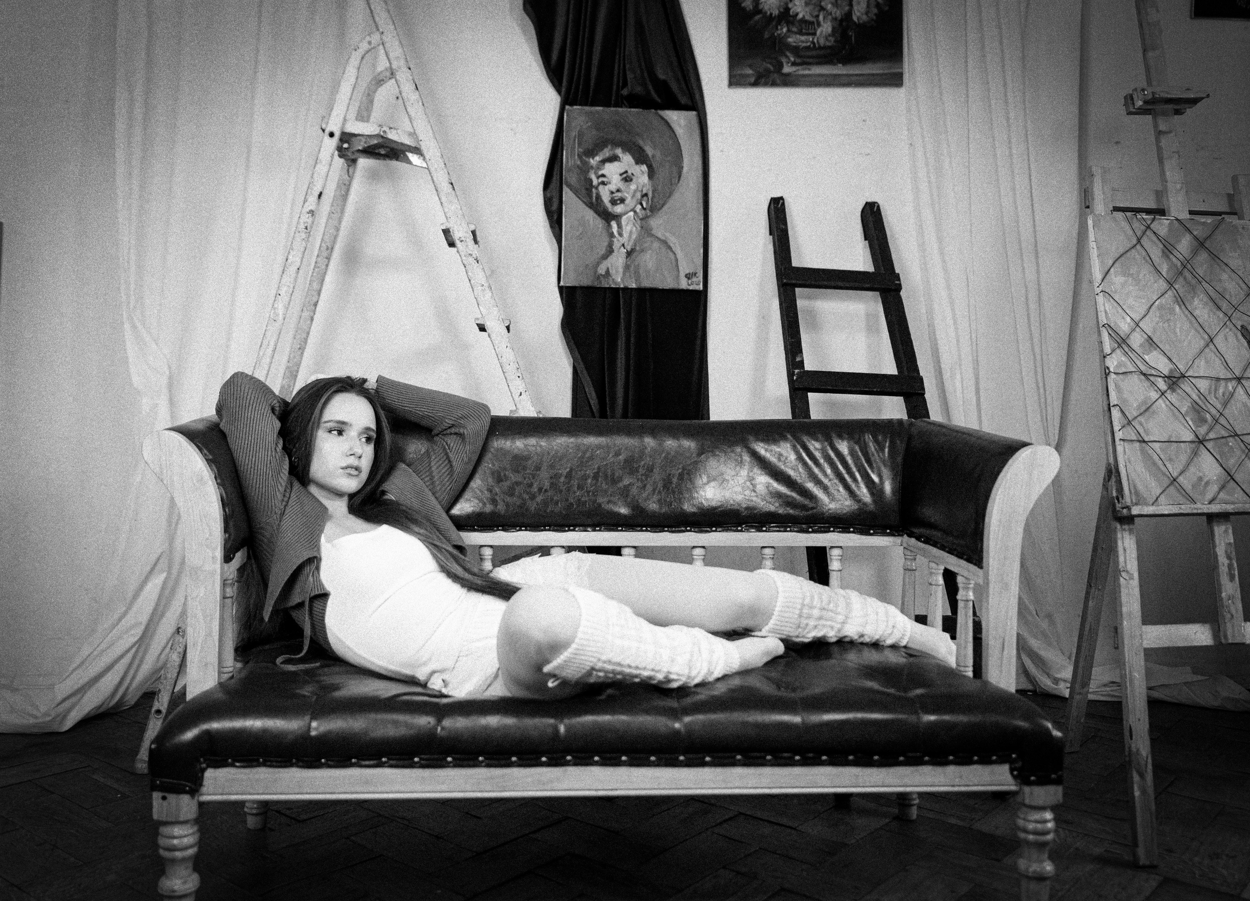 Мастерская. Привет, я Лиза, я  занимаюсь портретной фотографией всех направлений в Санкт-Петербурге