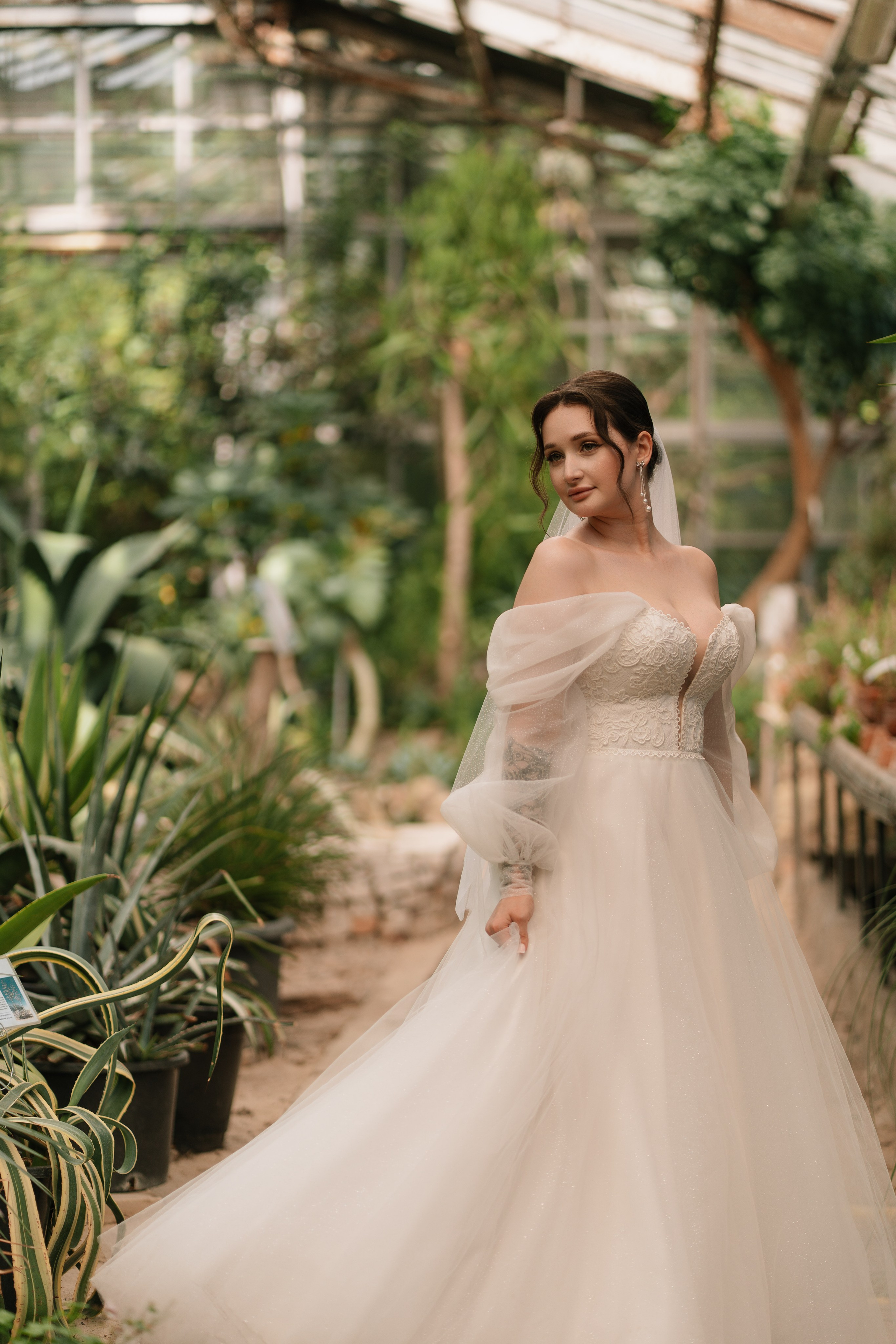 Свадебная фотосессия в оранжерее, Москва. Свадебный фотограф в Москве Анна Полушина