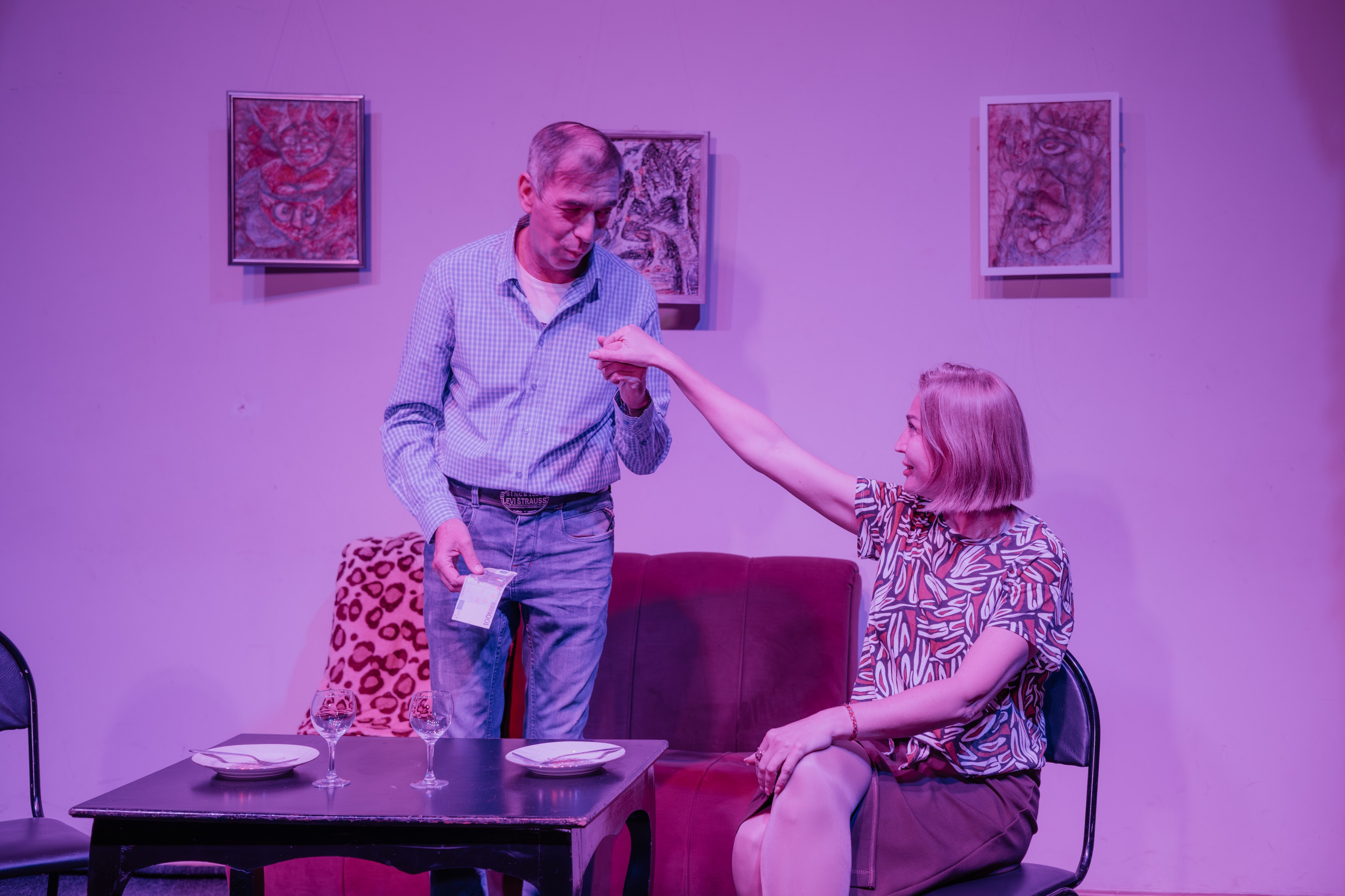 Дом актера «Денег много не бывает». Фотограф Марк Файзулин