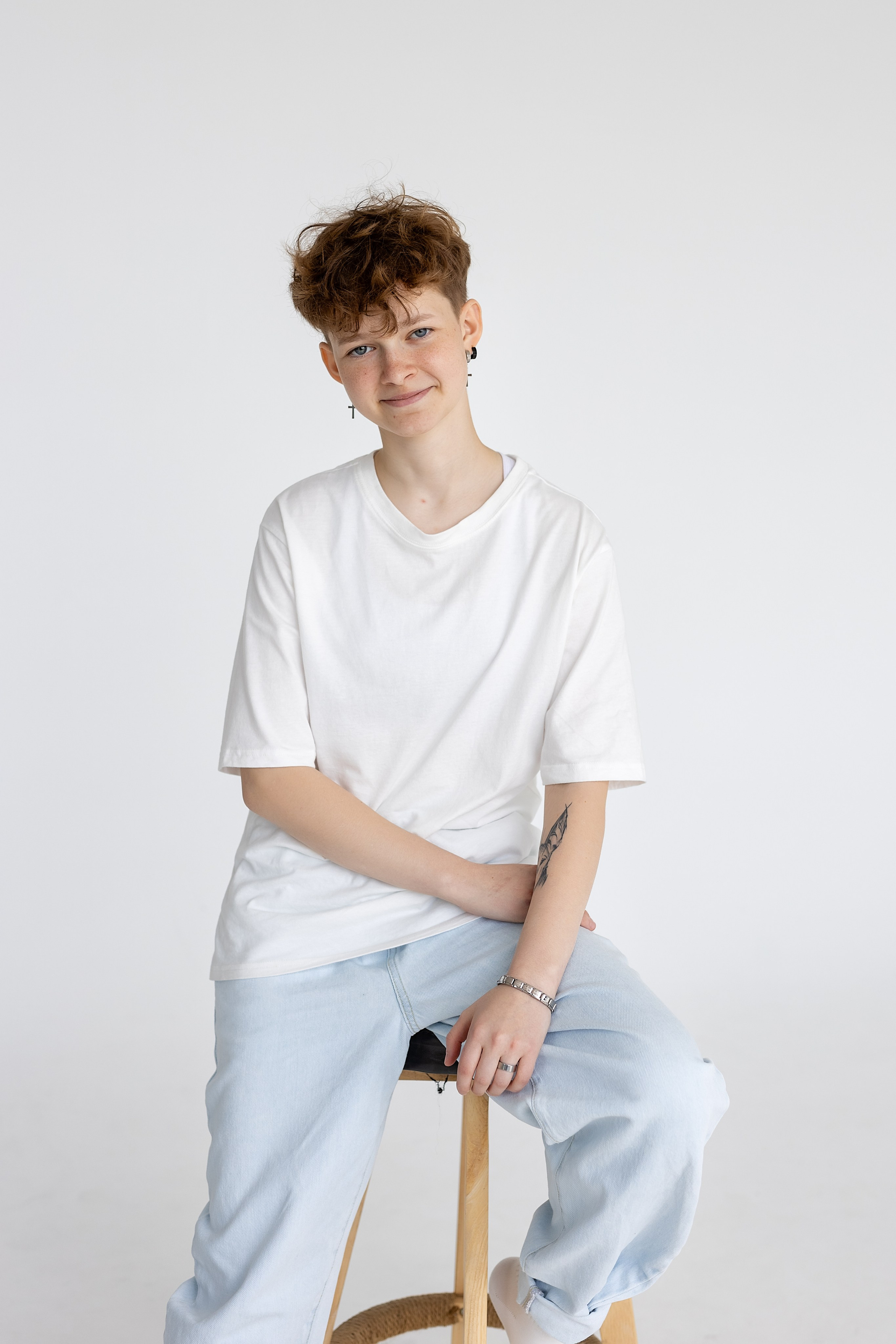 Школа 11, 9-г класс. Артём. Стильный выпускной альбом Владивосток фотограф Вероника Мигачева