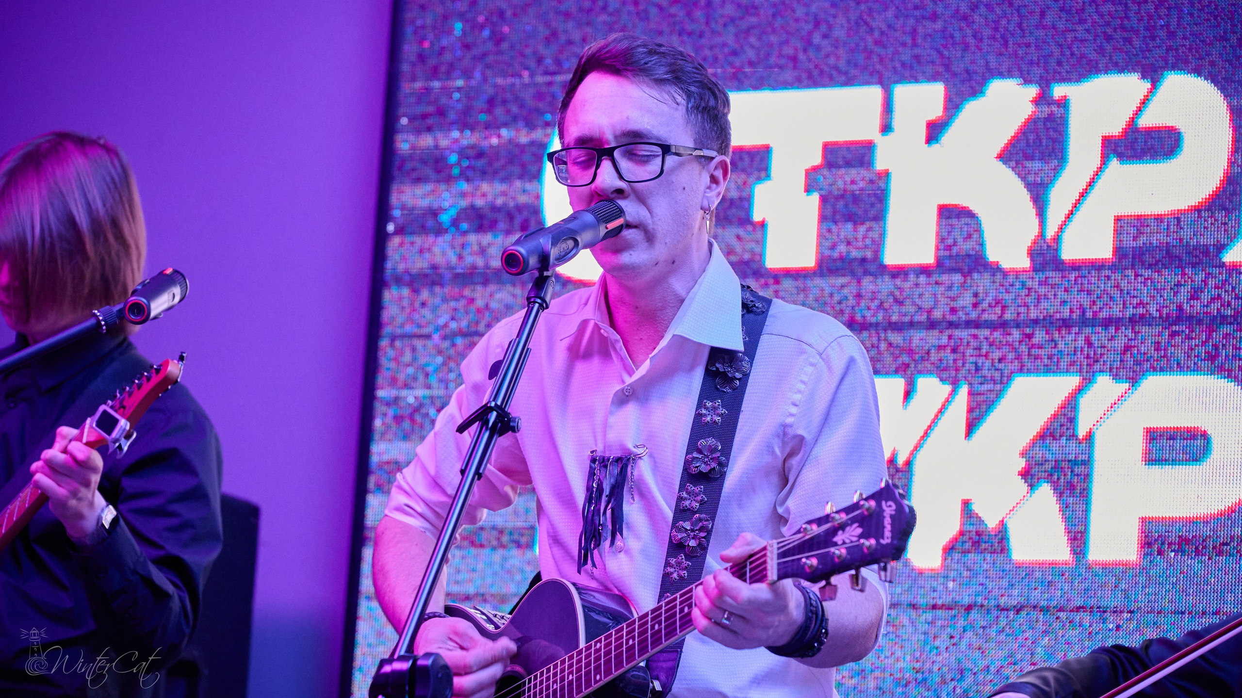 Открытый микрофон. Портретный и репортажный фотограф в Магадане Андрей Нефедов WinterCatPhoto