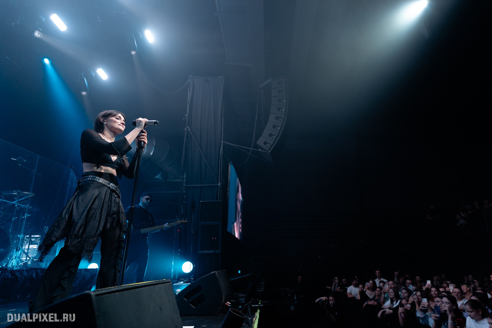 Mona. Магия музыки в кадре: Концертная Фотография