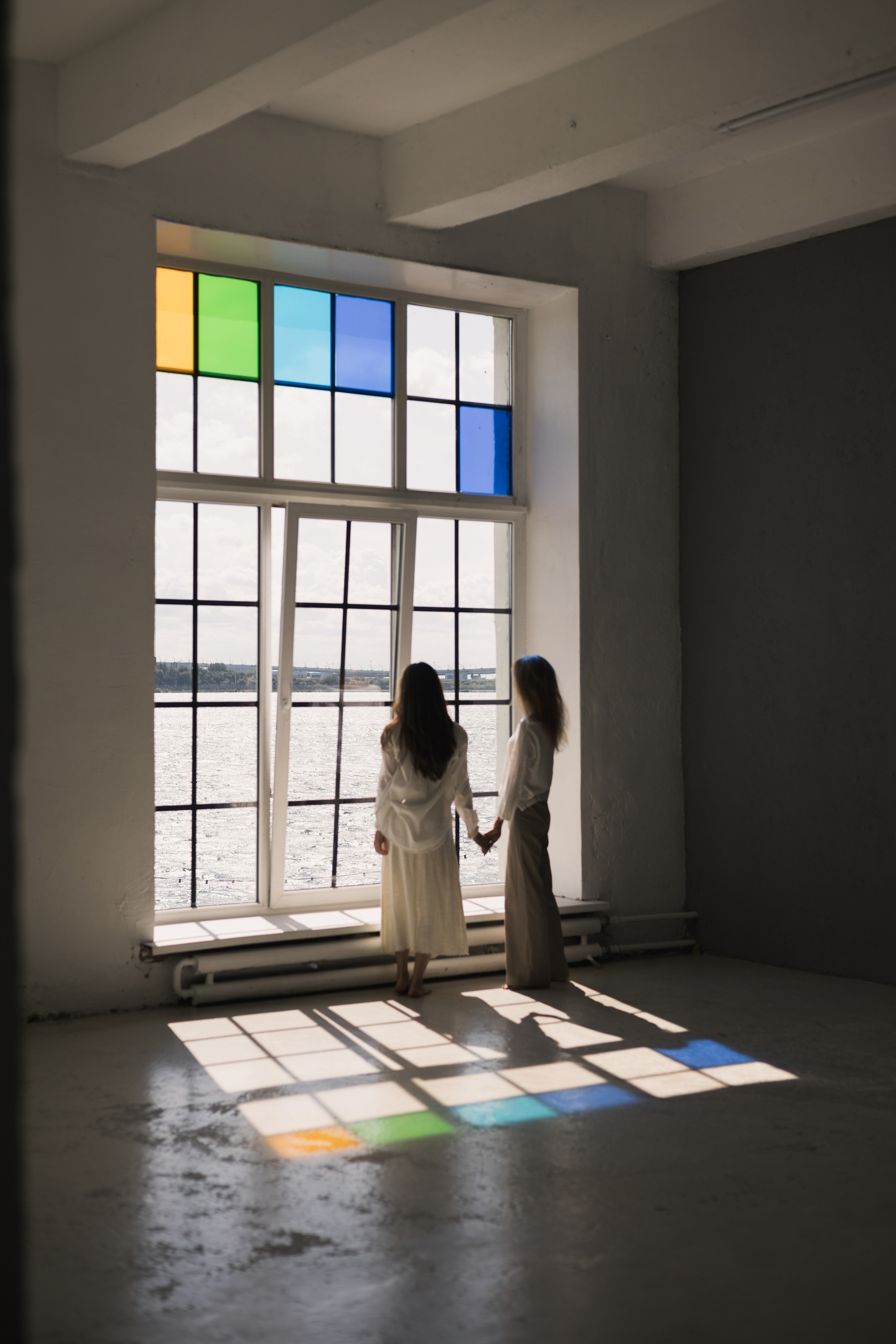 Мама и взрослая дочь. Портретный фотограф СПб, женский фотограф, минимализм и эстетика