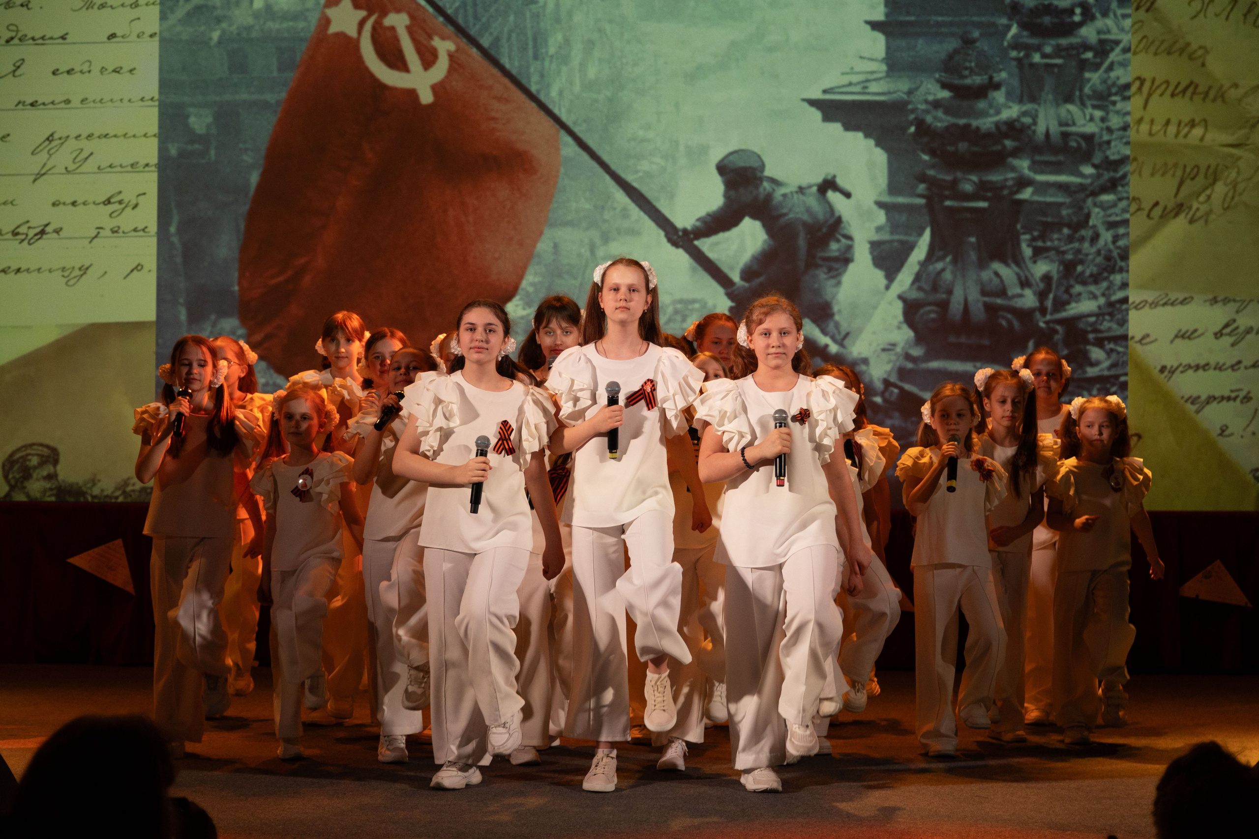 Сцена. Фотограф Людмила Оюн