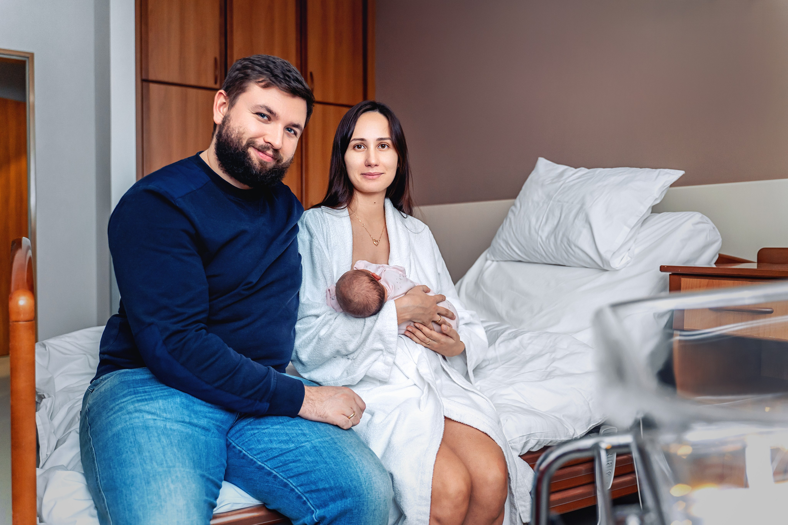 Выписка из роддома Лапино. Фотограф на выписку из роддома Москва. Фотограф \ Видеограф на Крещение, Венчание Москва| Семейные съемки