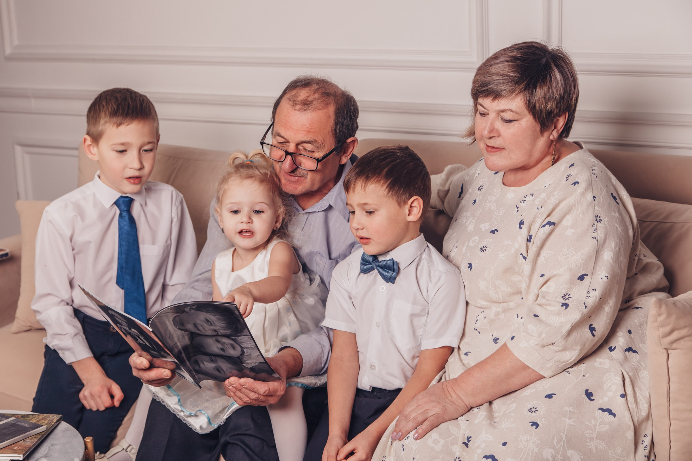 Бабушка, дедушка и внуки. Детский и семейный фотограф в Бердске и Новосибирске Дарья Гребнева