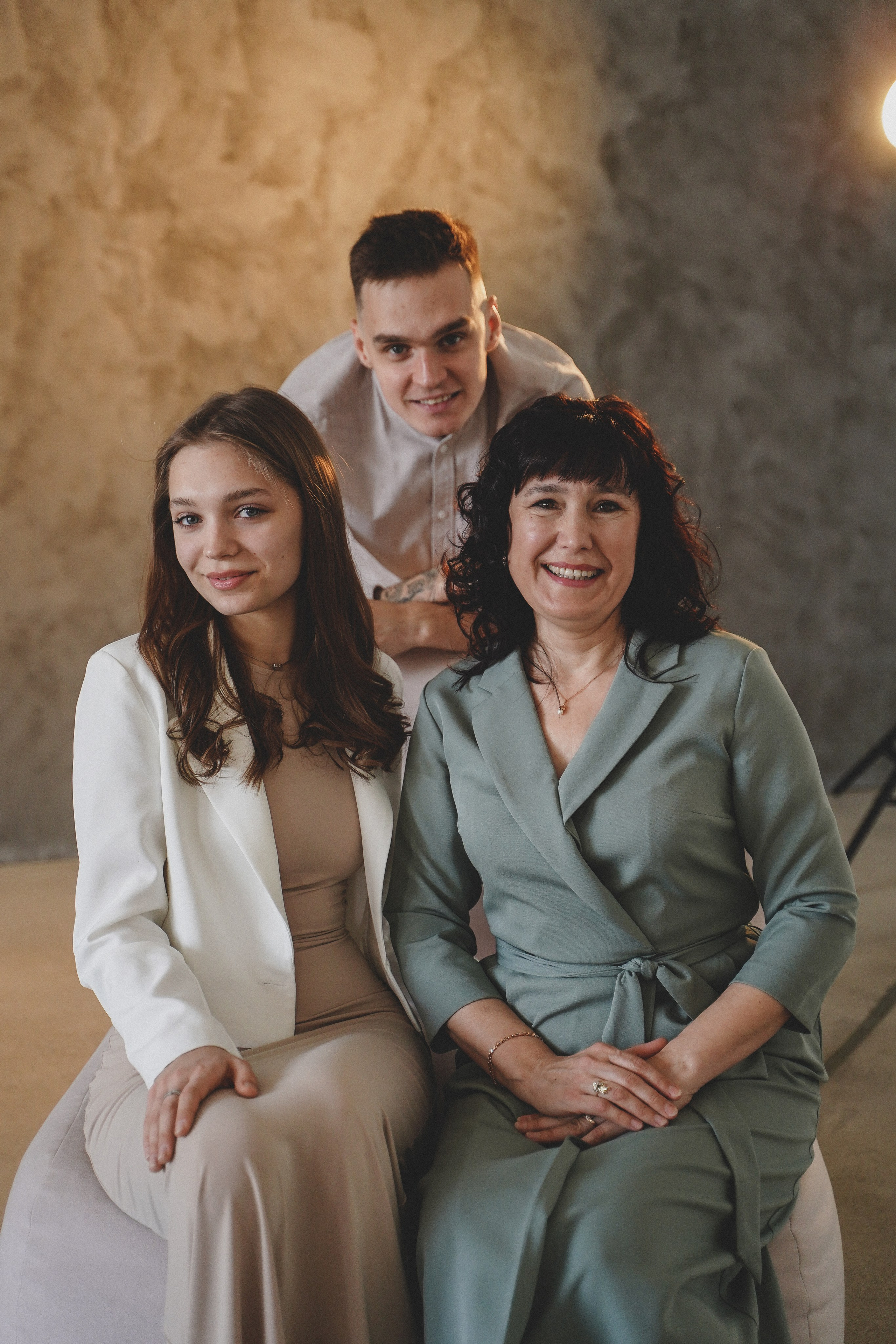 Фотосессия большой семьи в студии. Семейный и женский фотограф в Краснодаре Анастасия Приймак