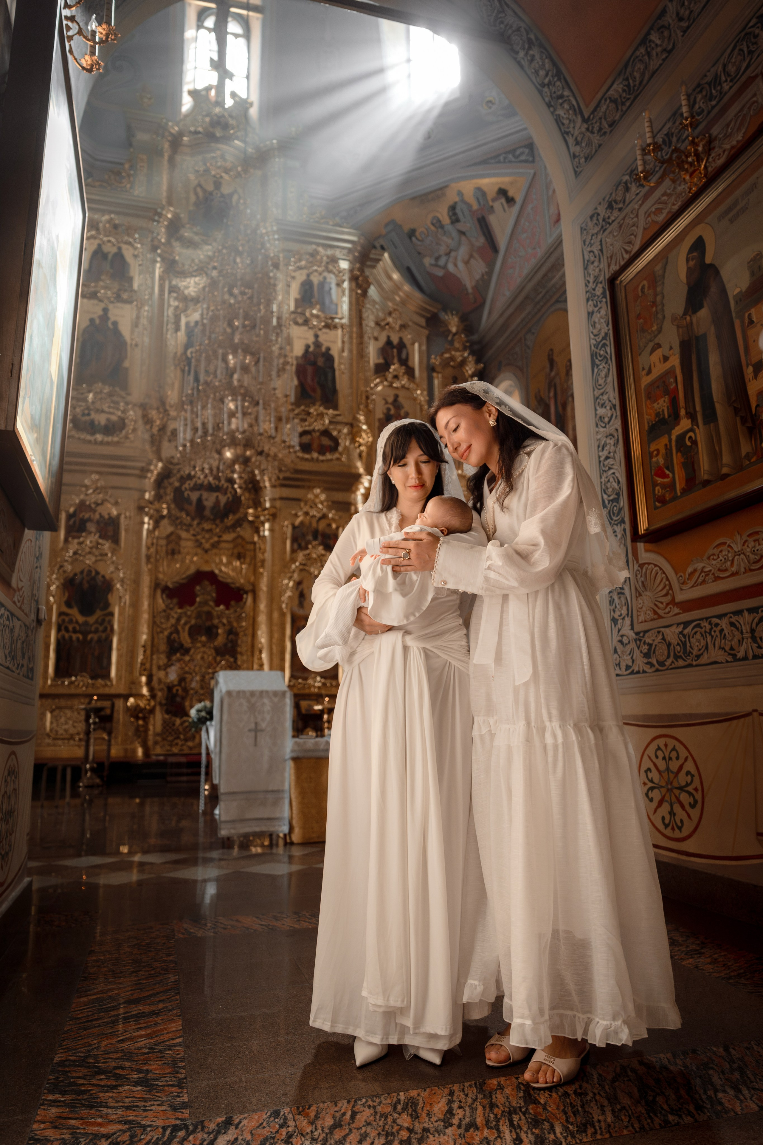 Крещение Василисы в Храме Николая Чудотворца в Заяицком. Фото- и видеосъёмка крещения и венчания. Фотограф на крещение Москва