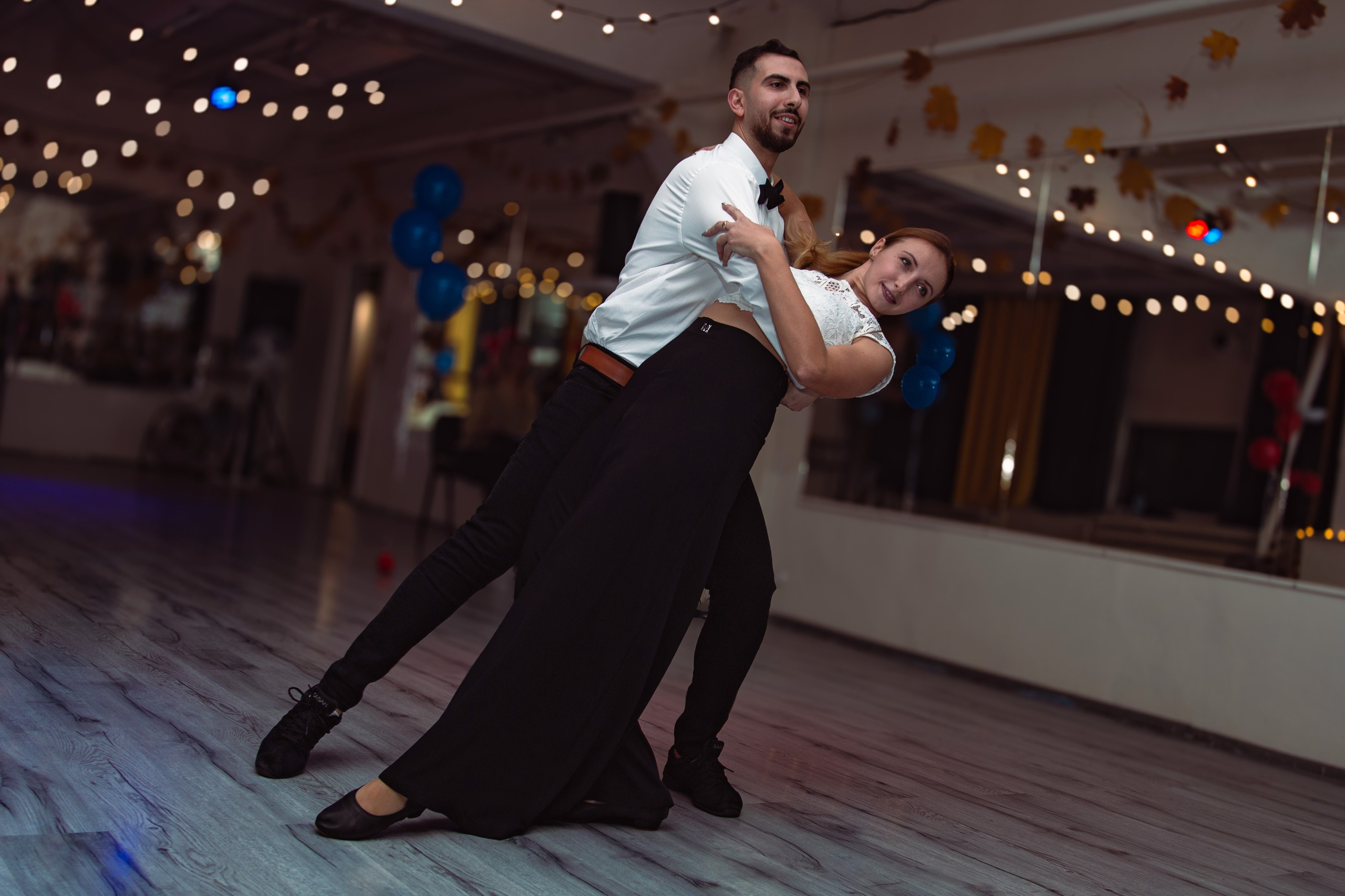 Dance cafe вечеринка