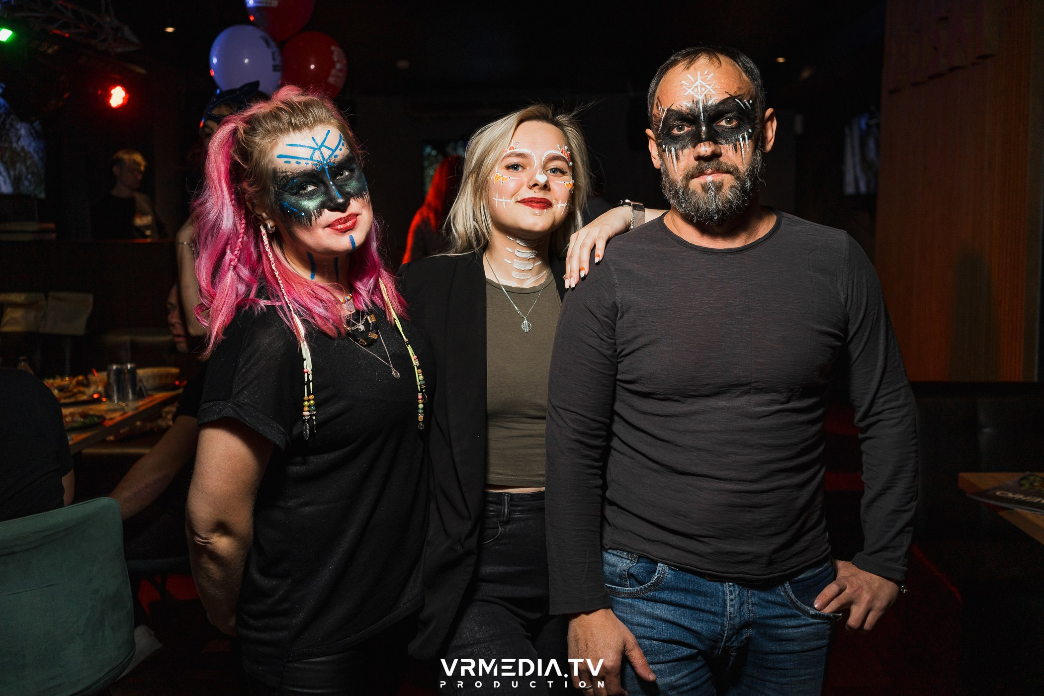 Halloween ARACHNOPHOBIA в баре «Друзья»