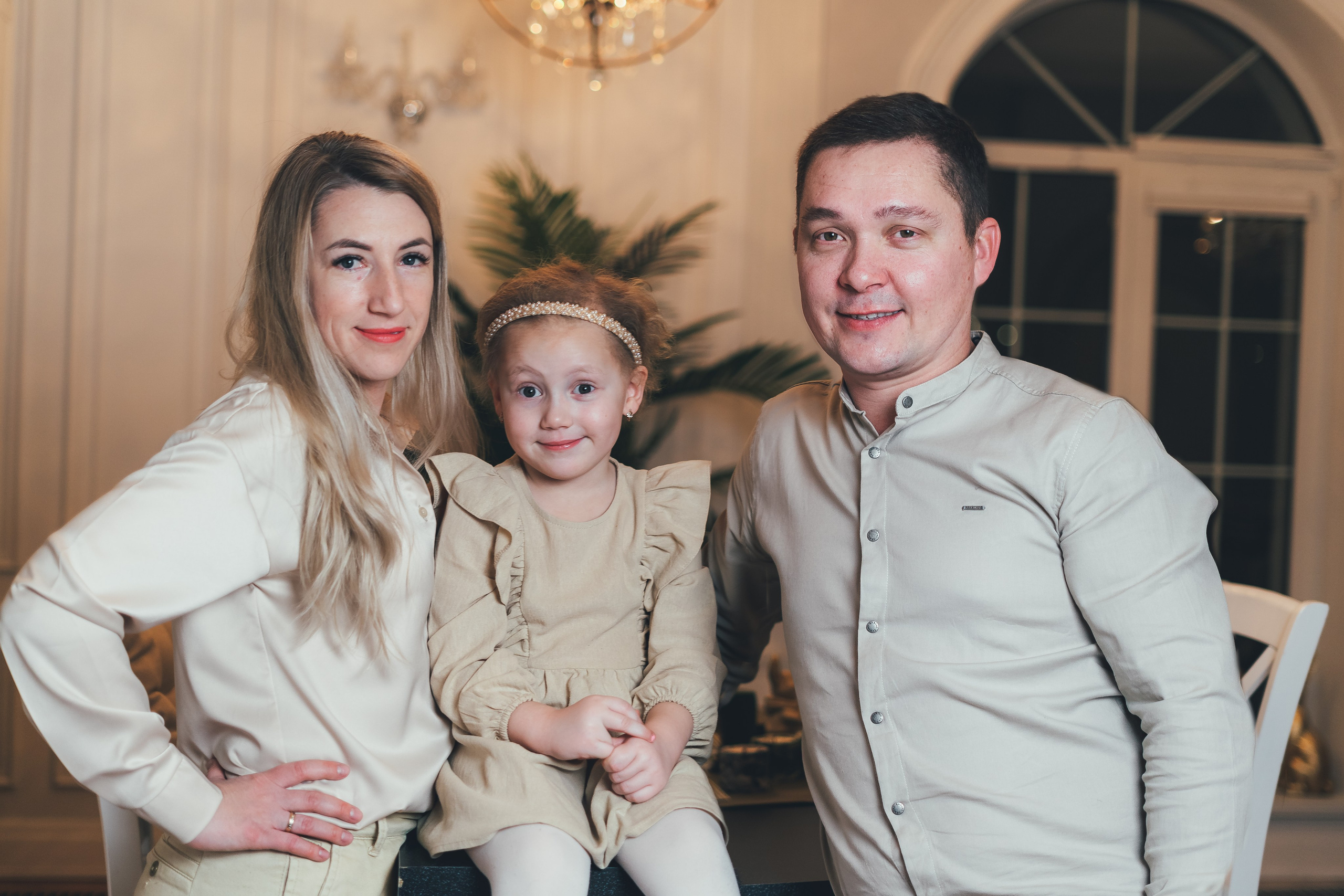 Ольга с семьей, Ногинск, студия Celebrity. Наталья Дукалова фотограф Щелково Королев Пушкино Москва Балашиха