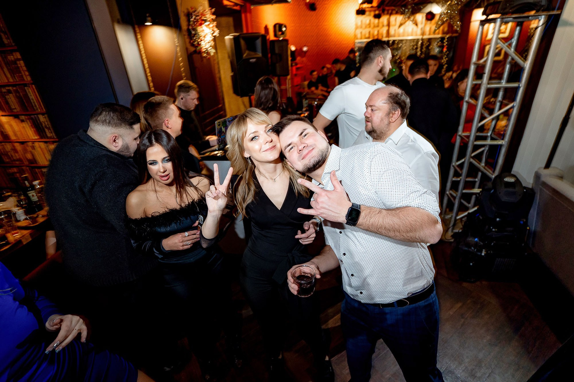 Новый год 2024 в Peoples. Сергей Кошкин. Репортажная и ивент-фотография в Сургуте