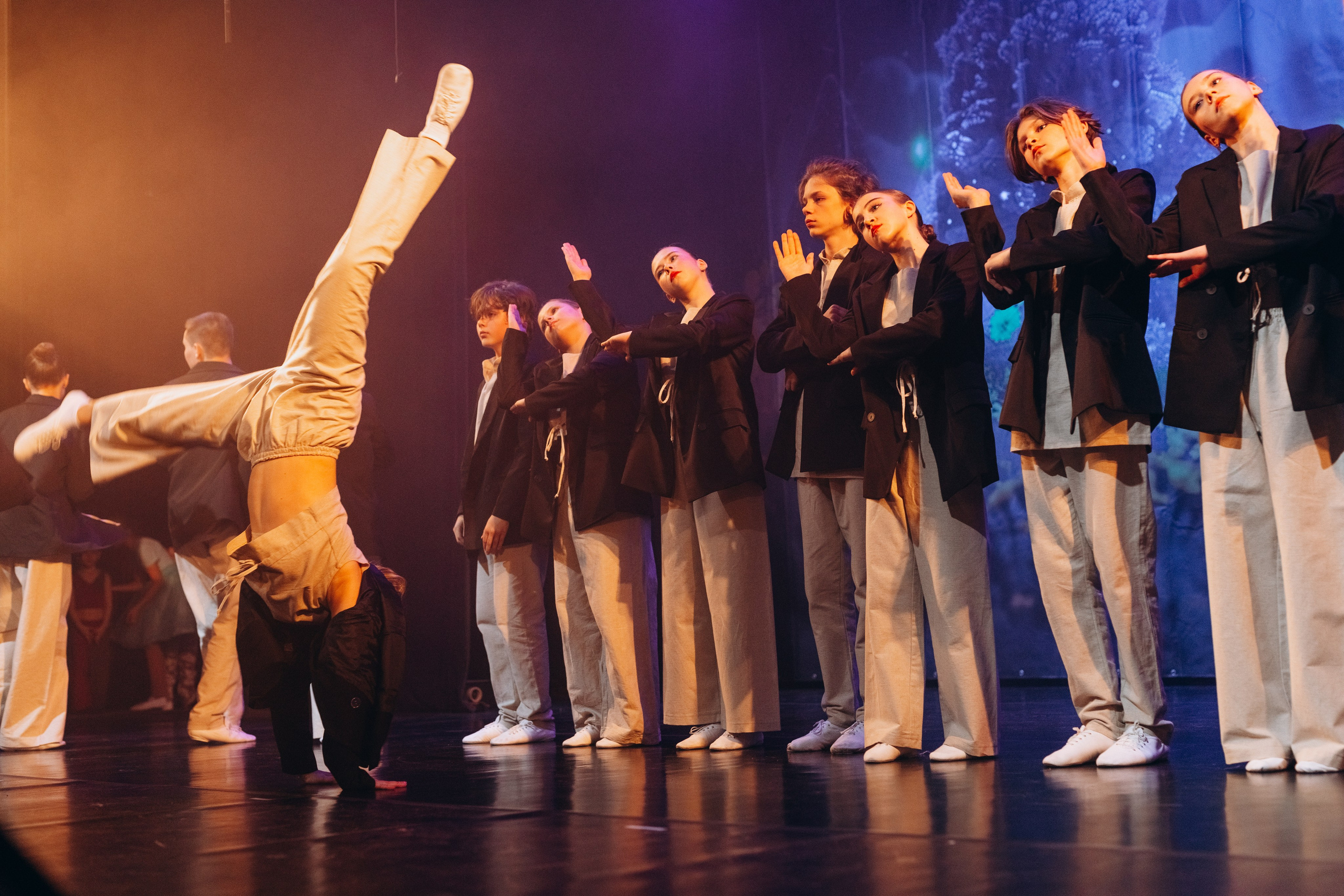 Сцена. Фотограф Людмила Оюн