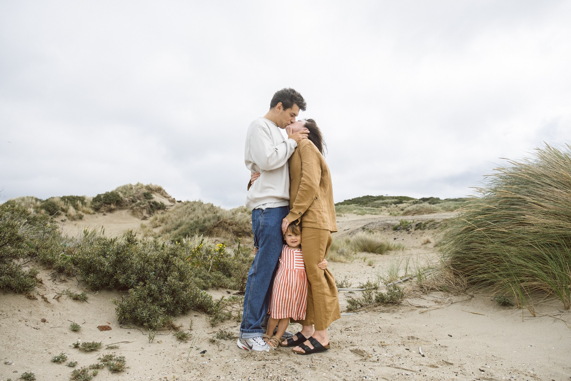 На берегу. Свадебные и семейные фотографы в Москве Максим и Оксана Первомай