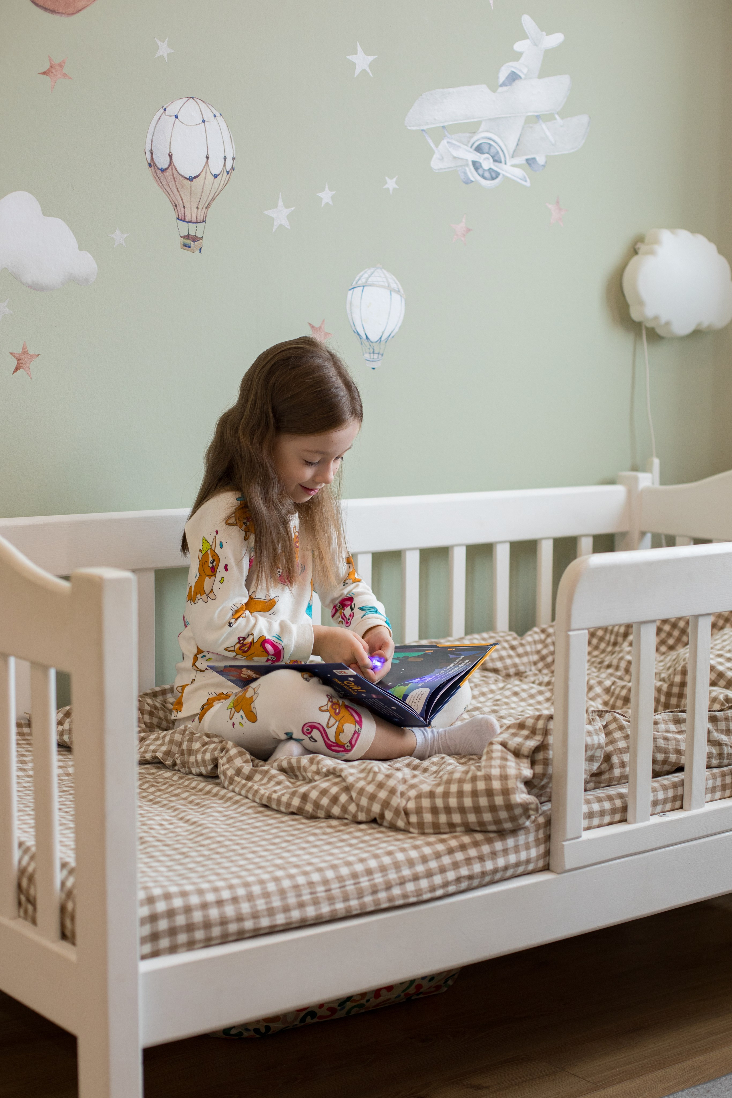 Контент с домашним интерьером для издательства «Счастье внутри». Детский и контент фотограф Надя Волкова Санкт-Петербург