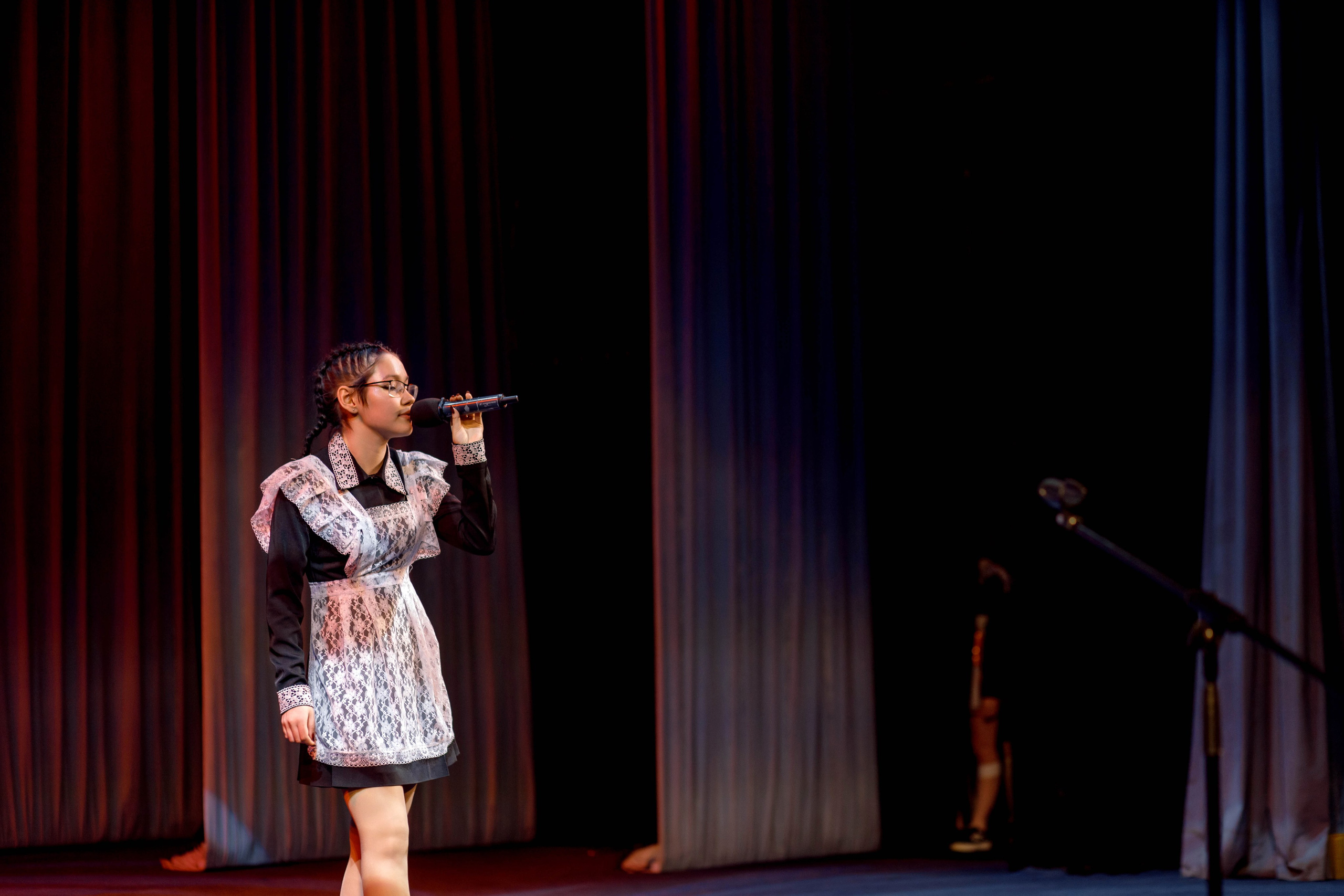 Гимназия 25 — последний звонок (Драм Театр). Свадебный фотограф Иркутск, репортажный фотограф Иркутск