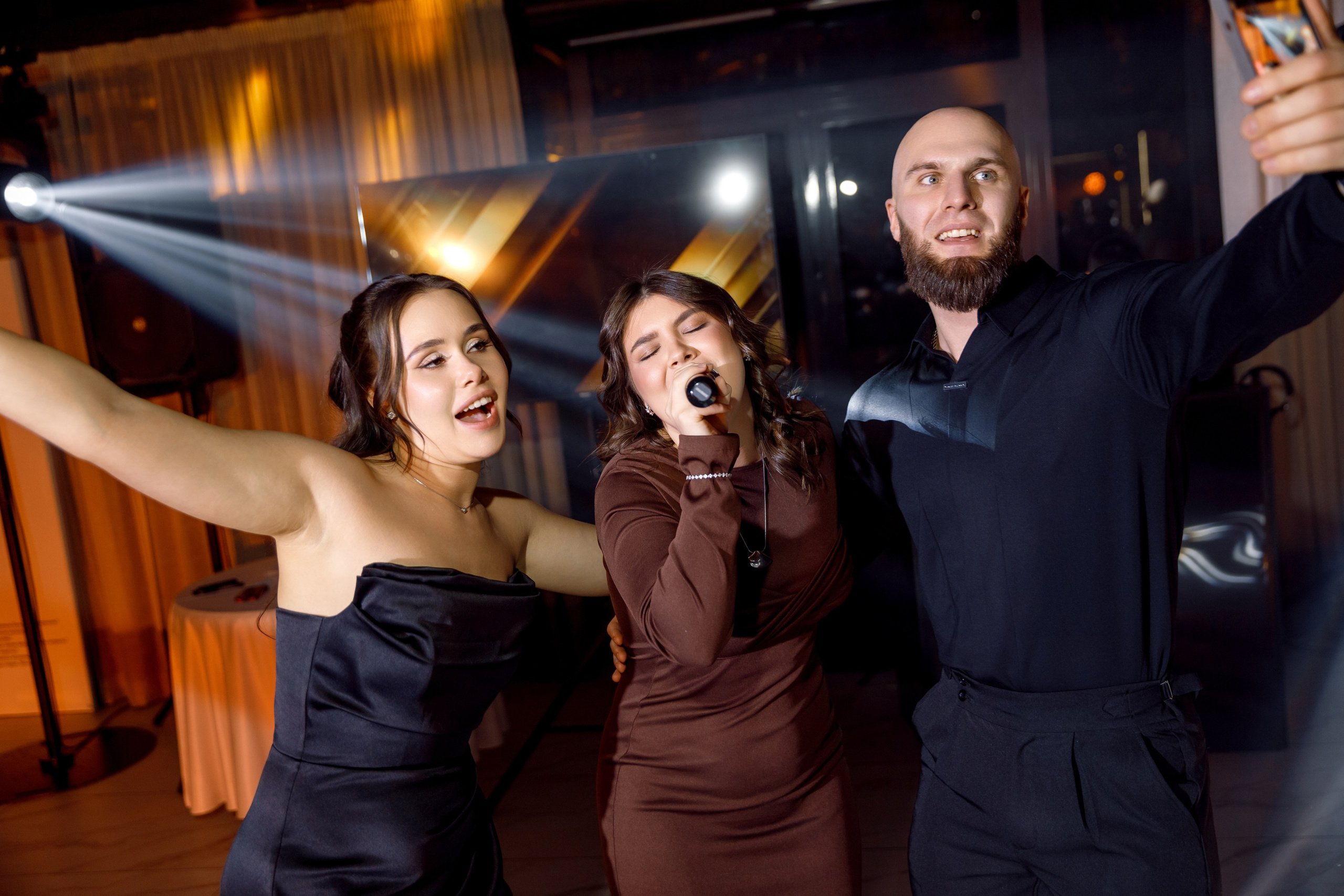 Роман и Елизавета. Свадебный фотограф Иркутск, репортажный фотограф Иркутск