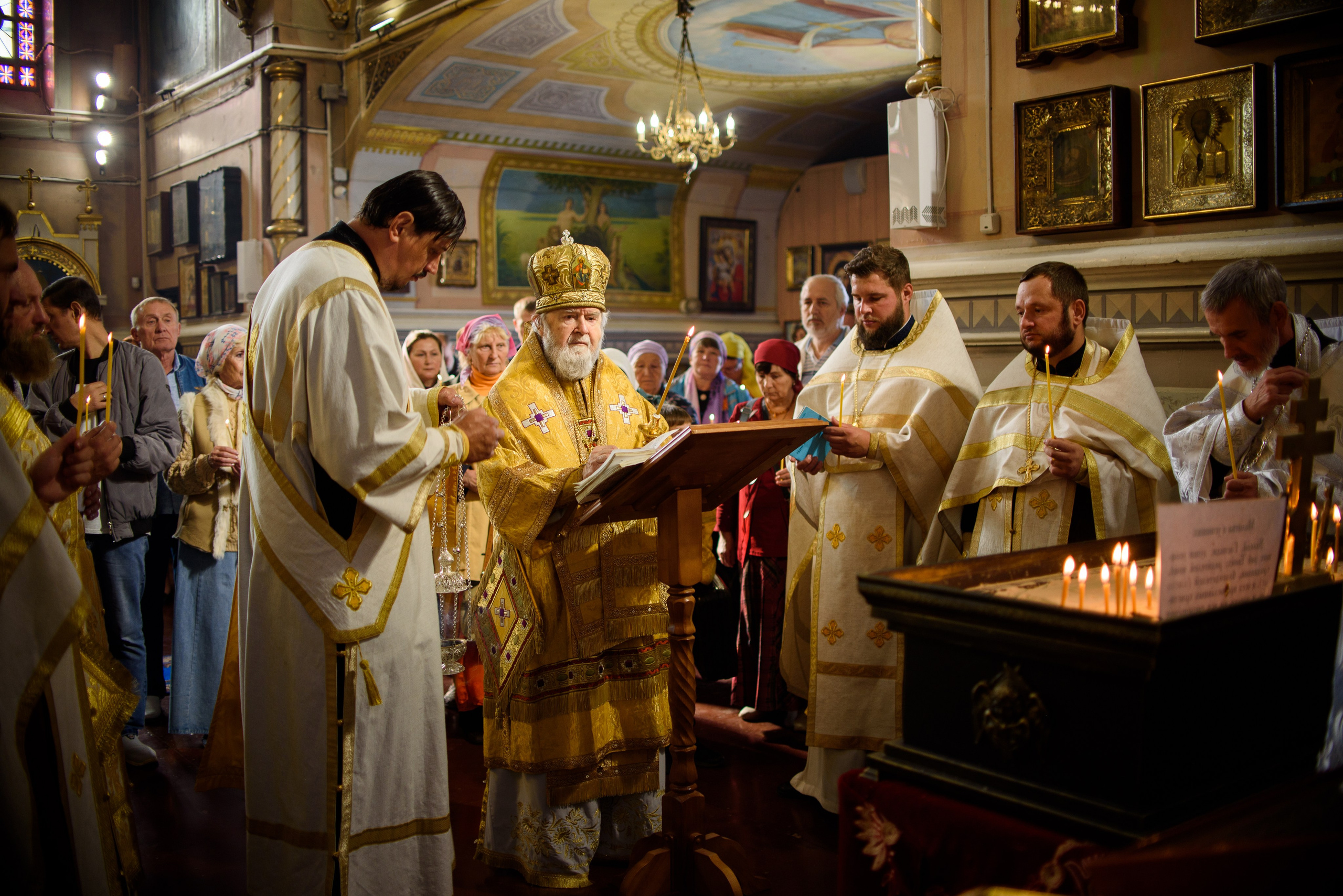 Воскресная литургия 29.10.2023. Семейный и свадебный фотограф в Феодосии и Коктебеле
