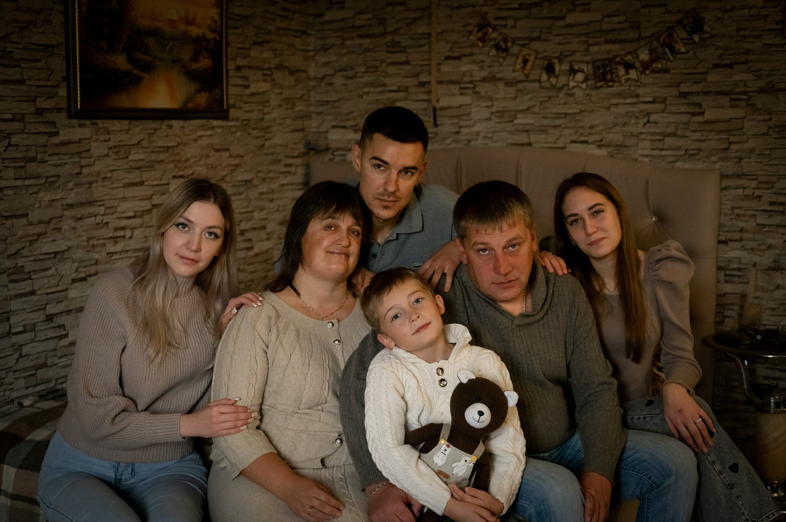 Родители с новорожденным малышом. Фотограф новорождённых, семейный, школьный в городе Калуге Евгения