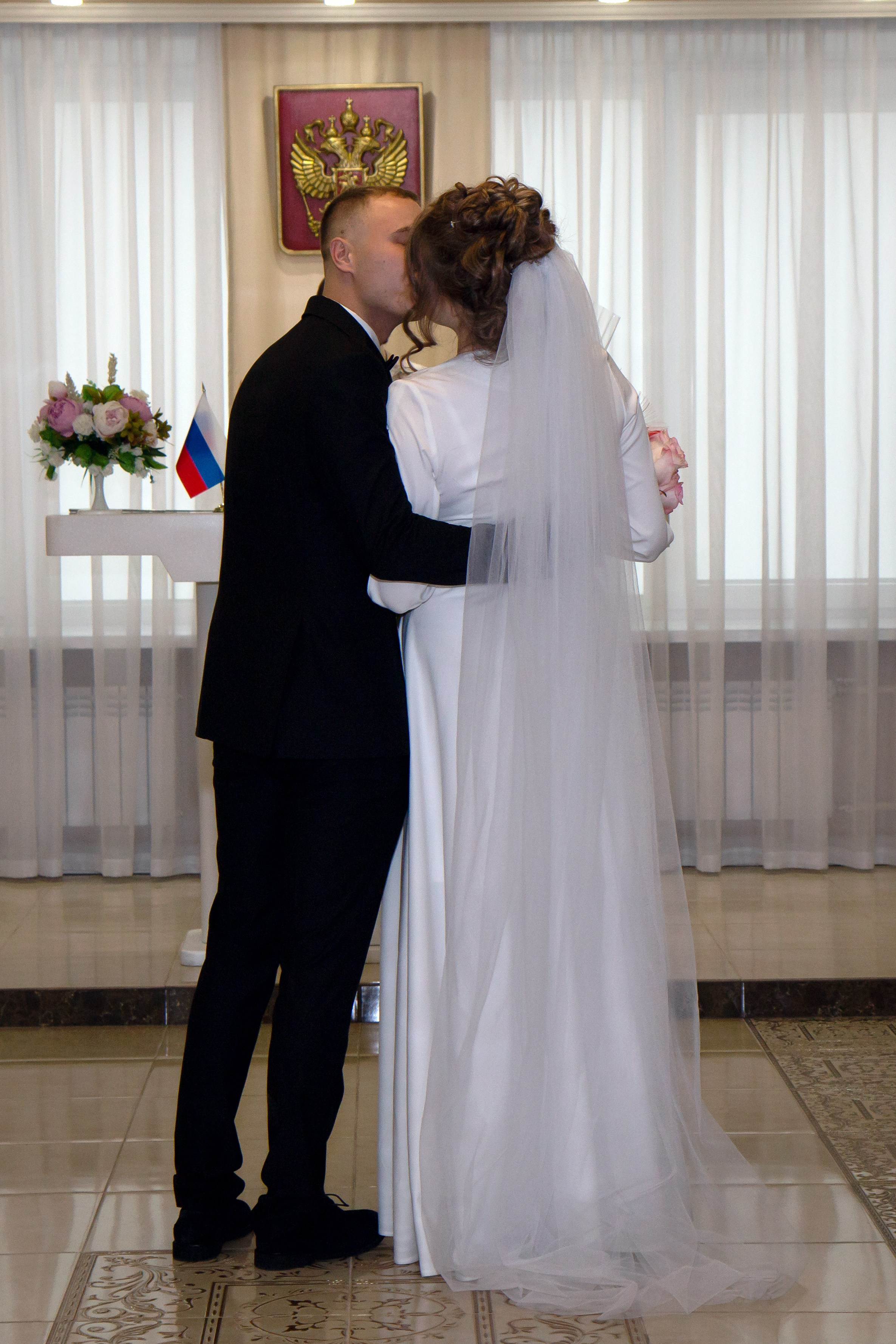 Свадебная фотосессия. Шелехов. Фотограф в Шелехове, лучшие выпускные альбомы в Шелехове