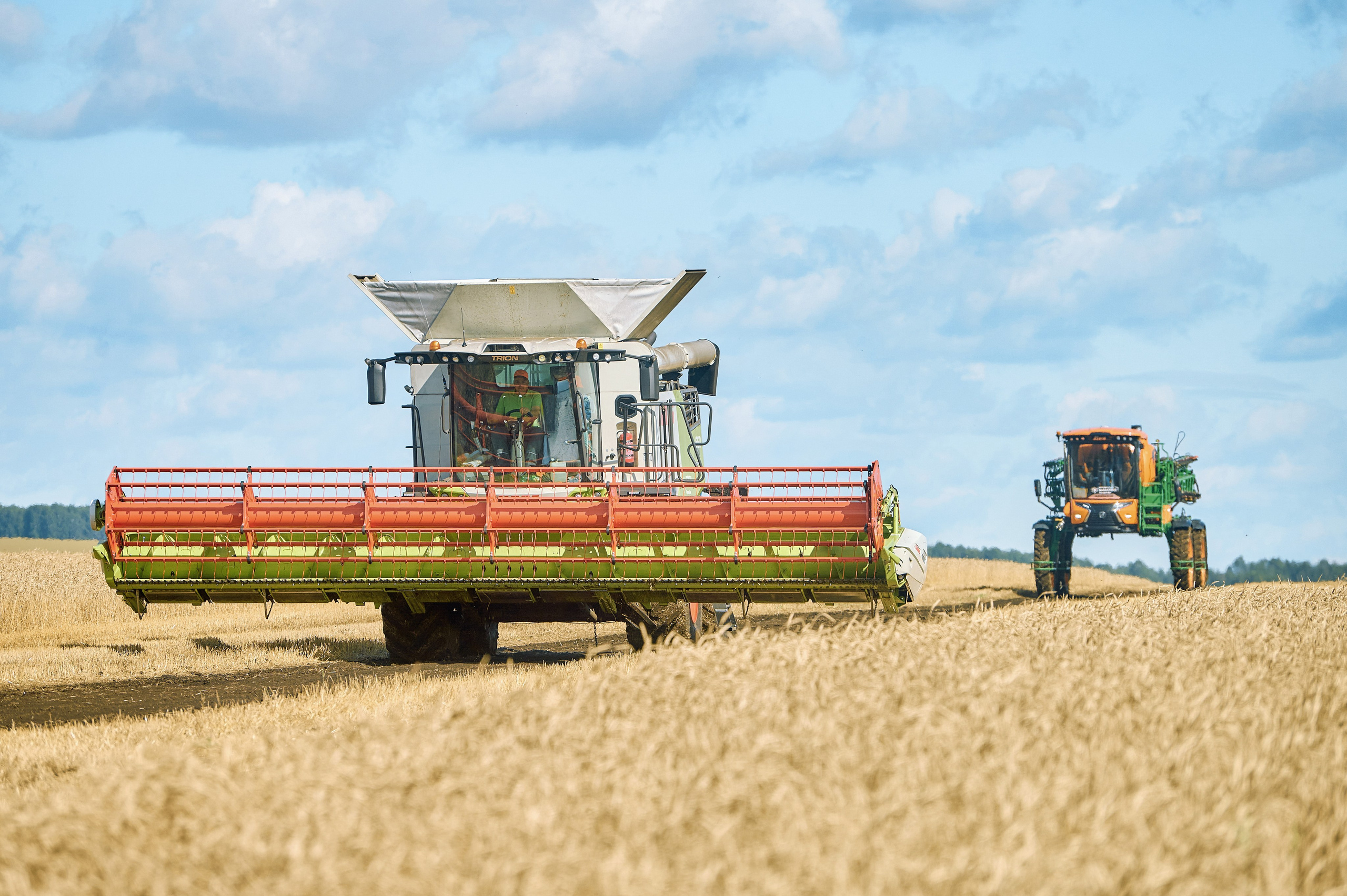 Портфолио репортажной фотосъёмки: сельхозтехника "Галактика". Фотограф Яковлев Роман — Красноярск