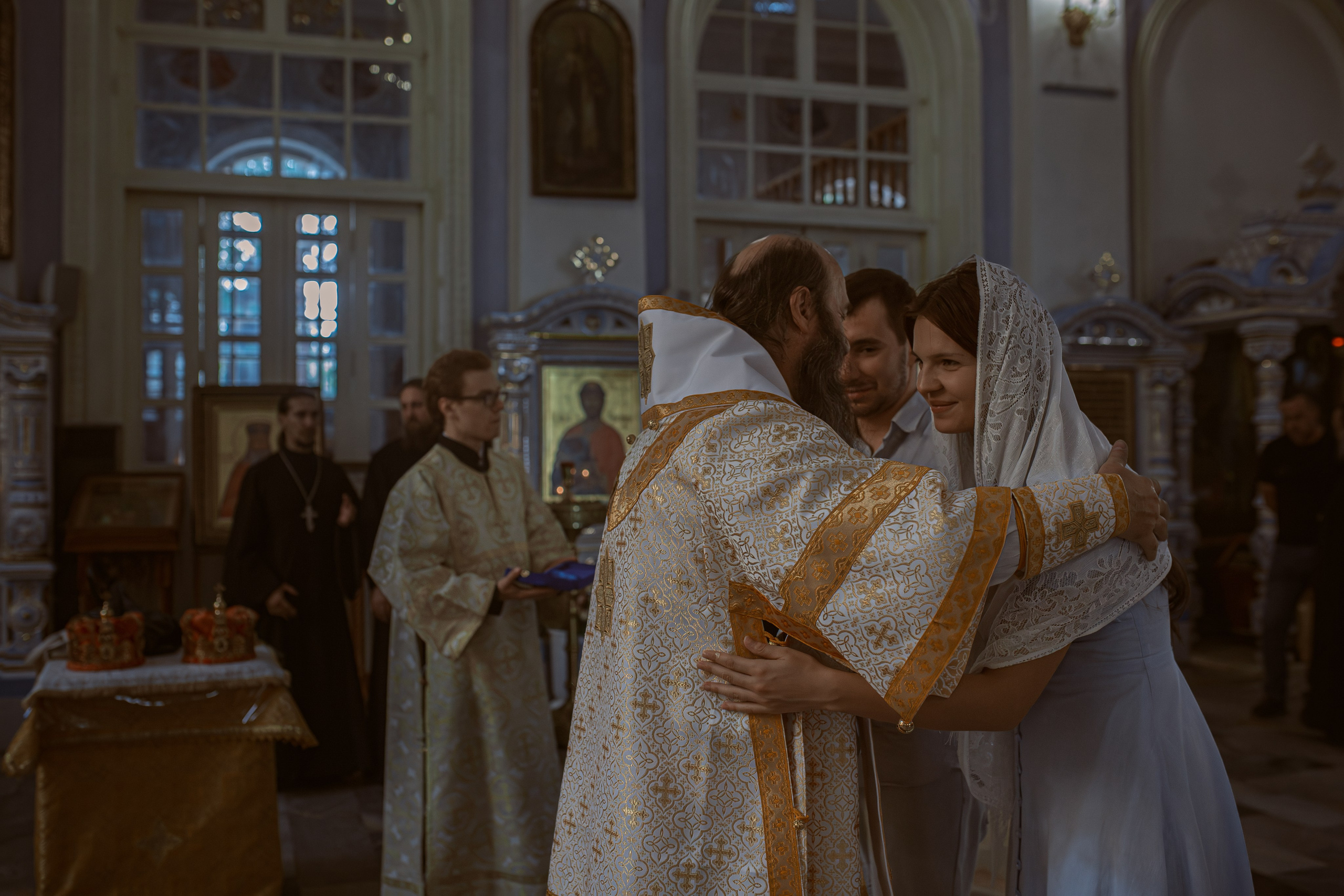 поздравление епископа после таинства венчания в Ташкенте