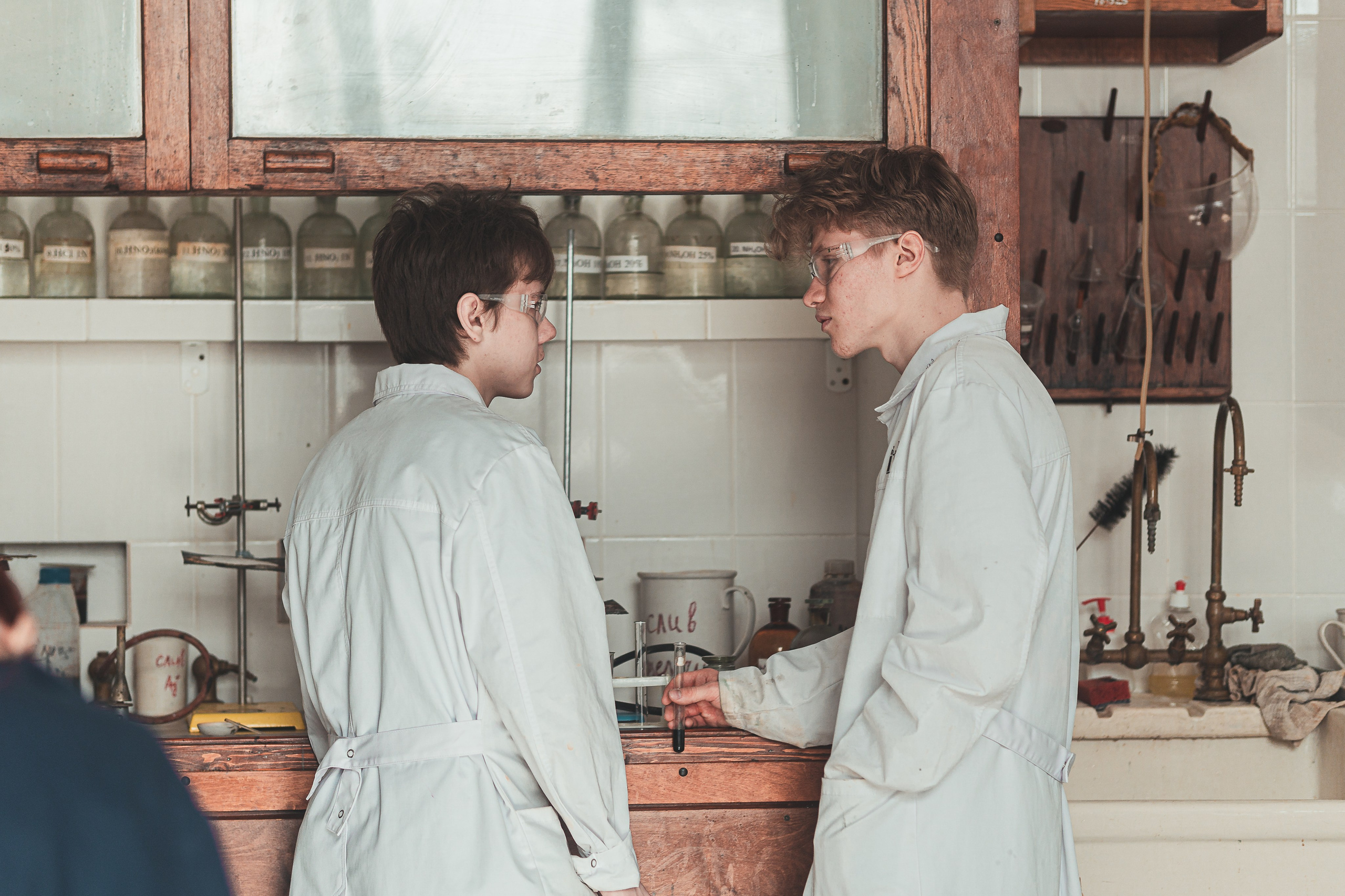 Фотосессия в лаборатории с Гришей. Саватейкин Ярослав | Портретный фотограф в Москве