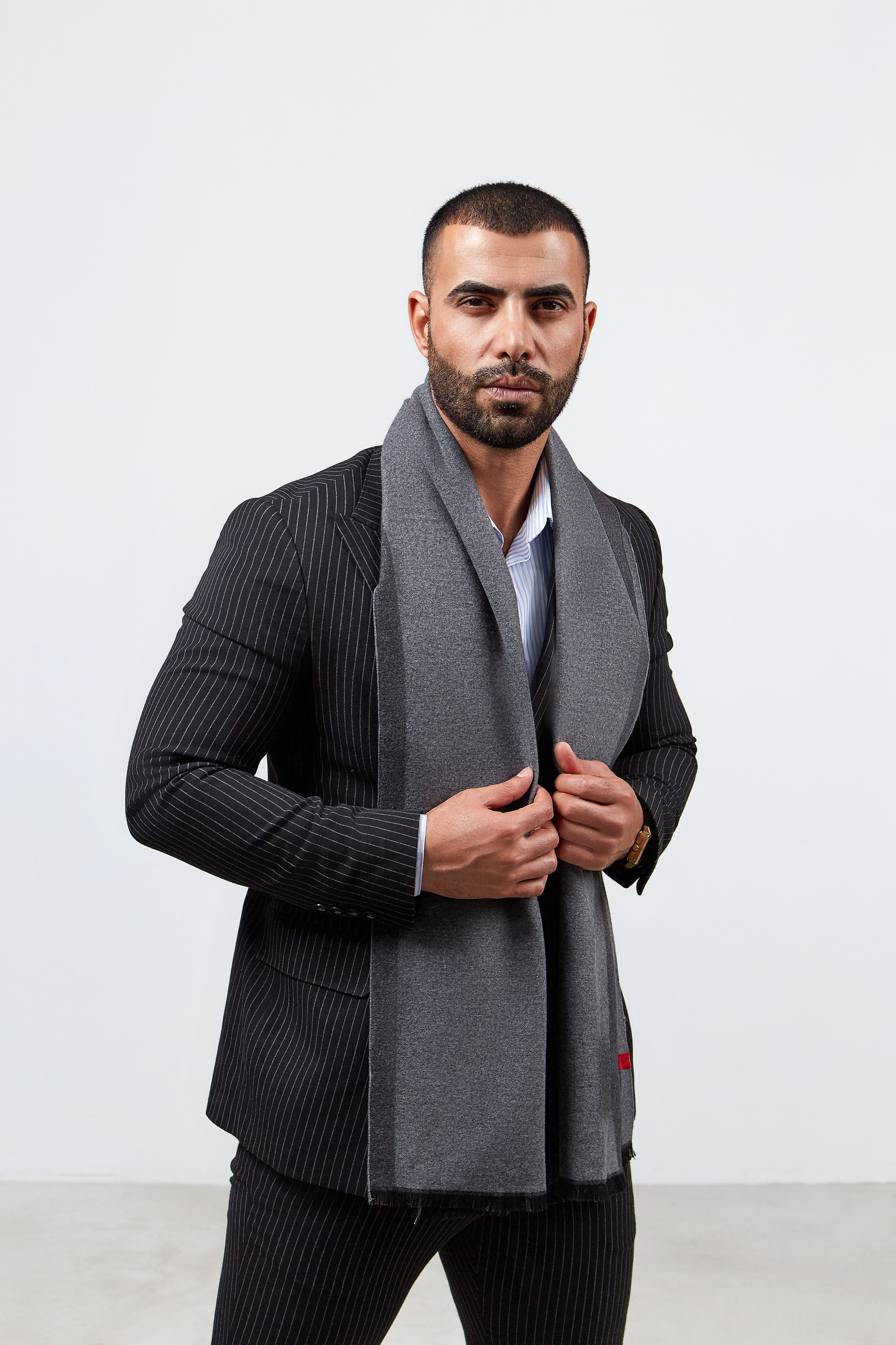 Фотосессия мужских шарфов. Фотограф Руслан Потапов в Краснодаре