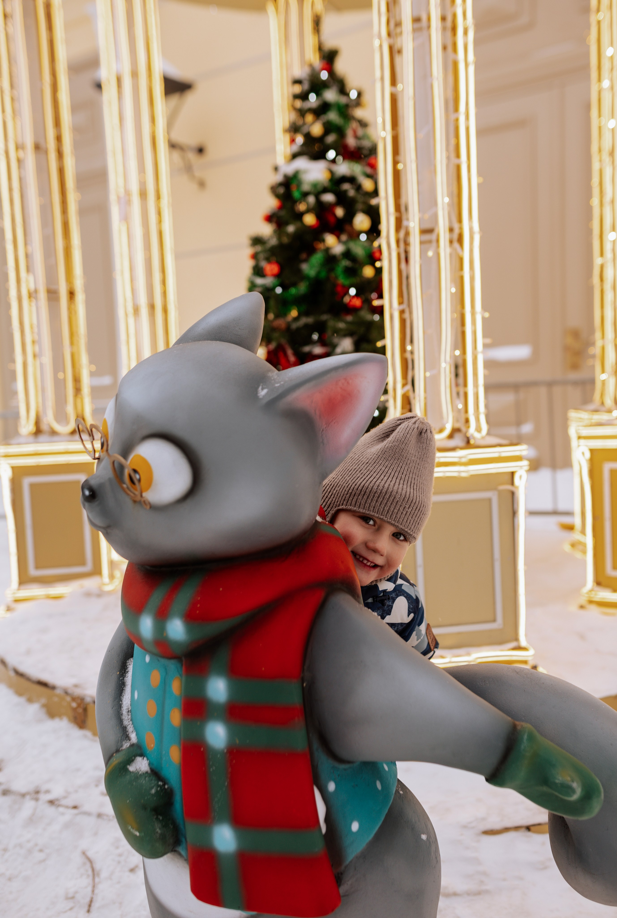 Семейная, Манежная площадь