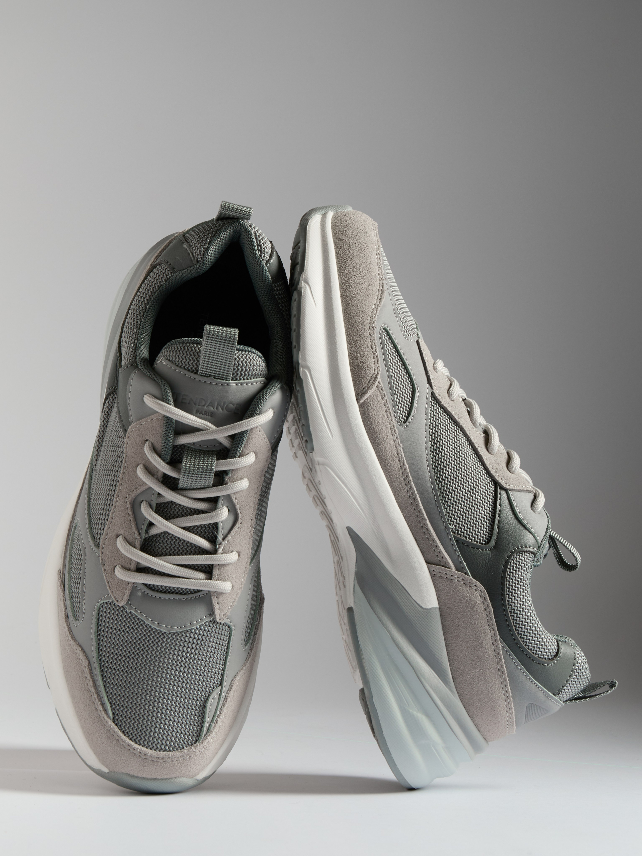 Предметный фотограф в Москве Евгений Шубин