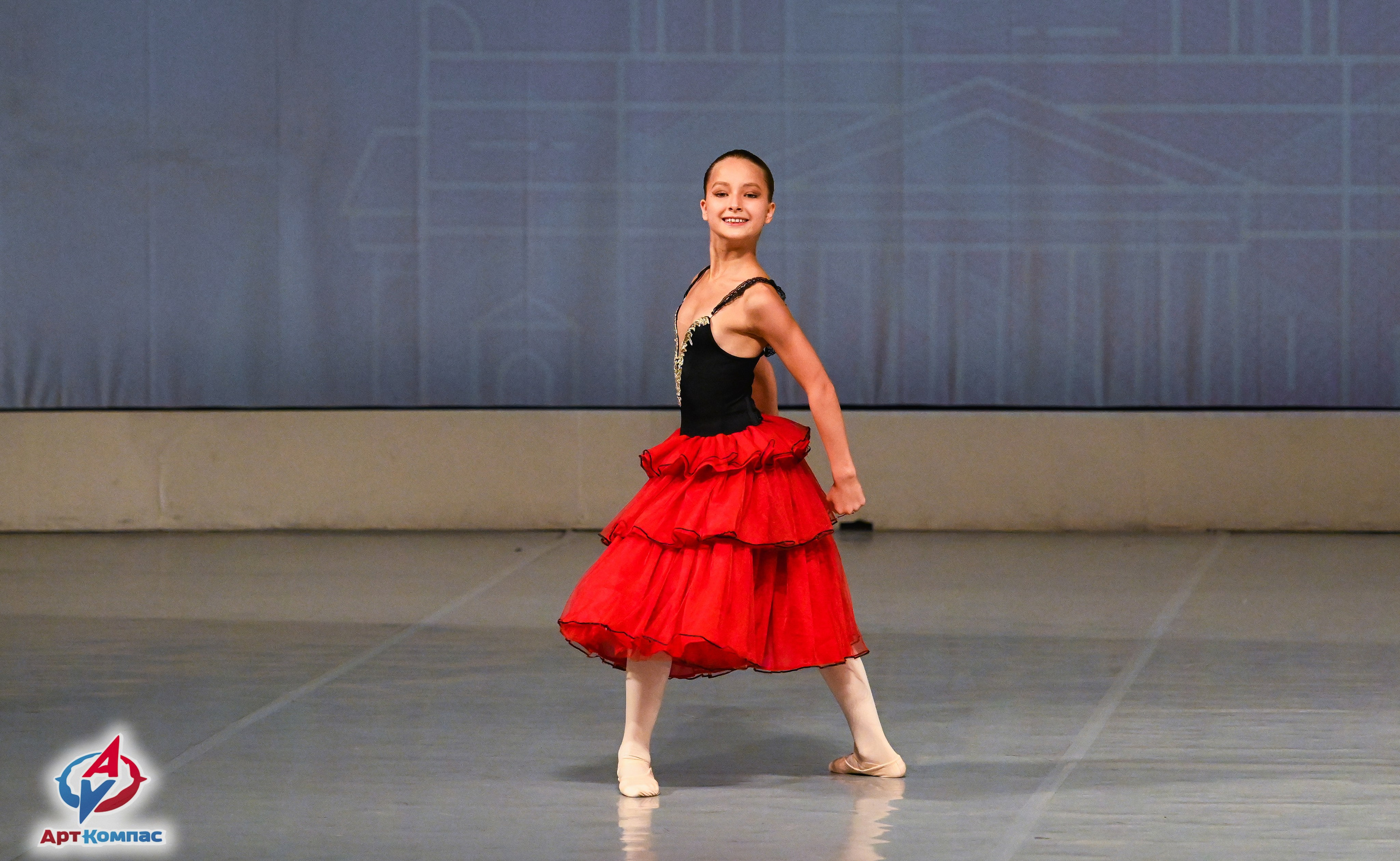 05.10.2025 Всероссийский фестиваль талантов «НЕВСКИЕ ВСТРЕЧИ» г. Санкт-Петербург. Медиастудия Фото Концепт